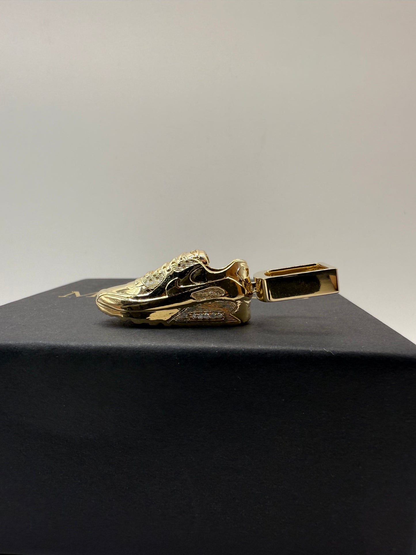 9ct Solid Gold Nike Shoe Pendant 1.9” 16.39g