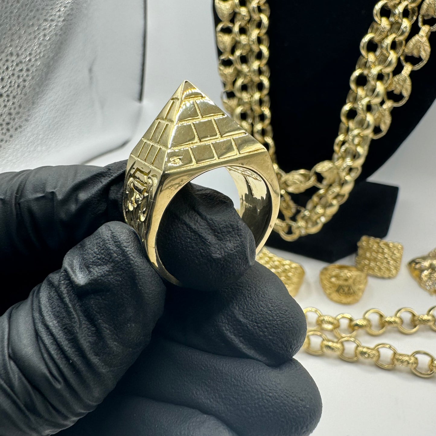 9ct Solid Gold Pyramid Ring