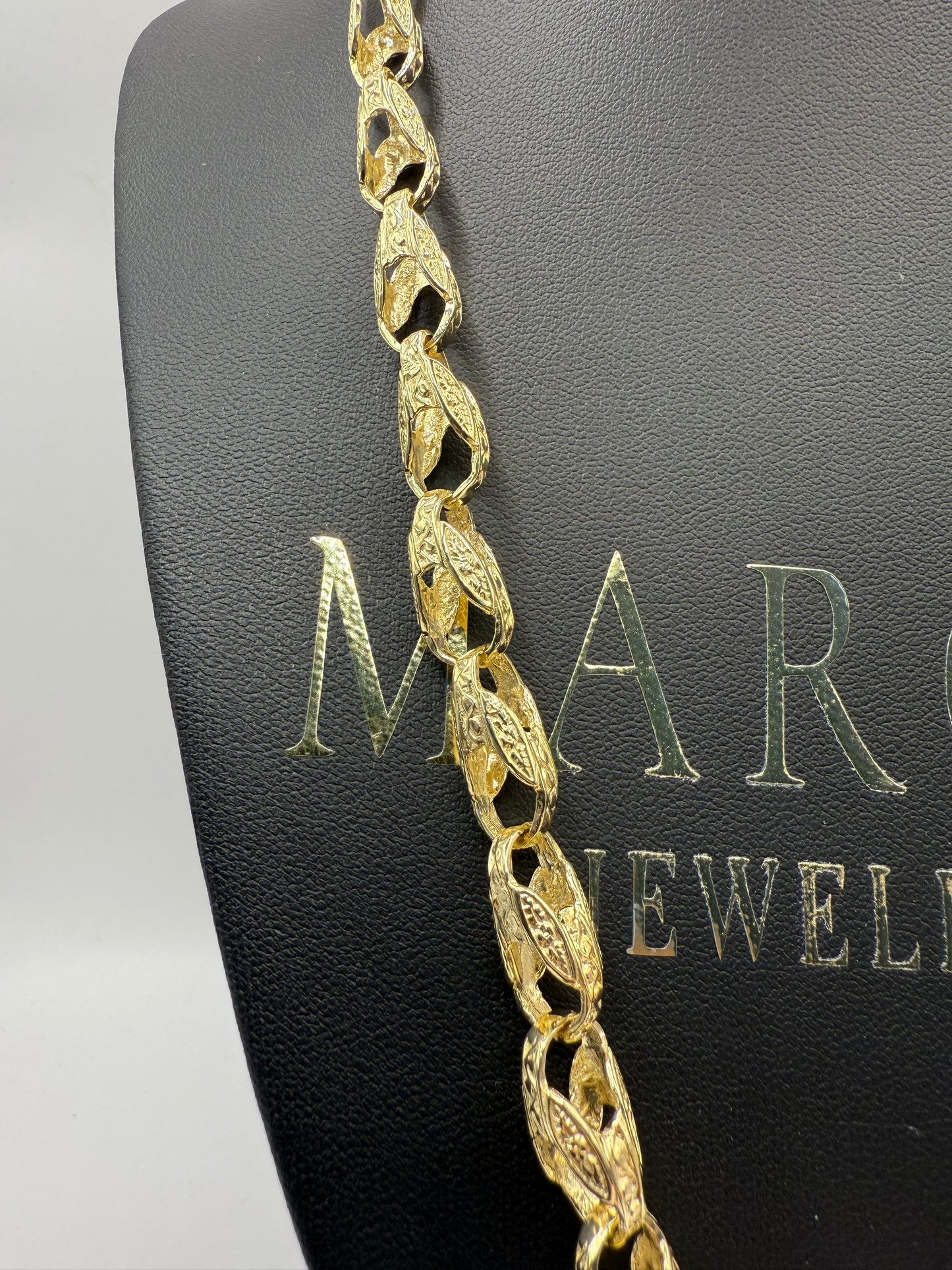 9ct Gold Tulip Chain 22.5” 8mm 50.4g
