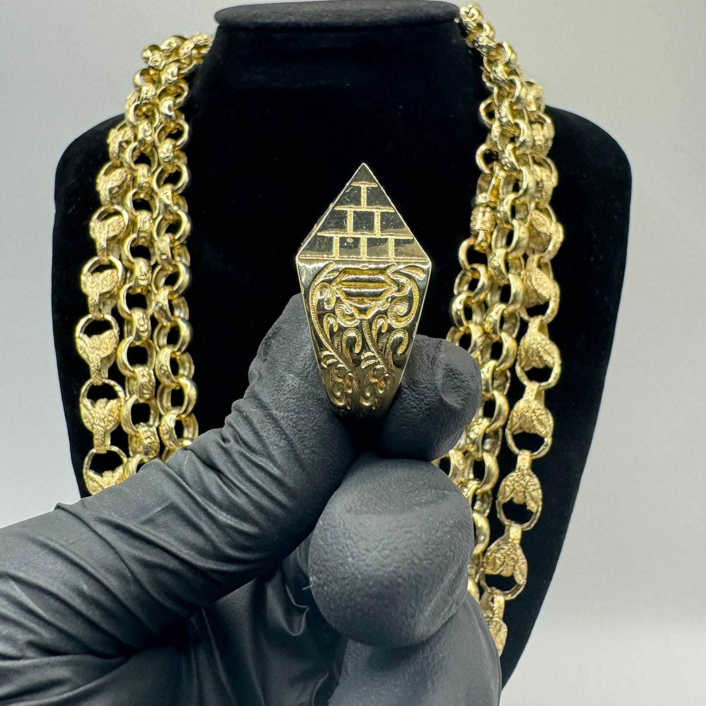9ct Solid Gold Pyramid Ring