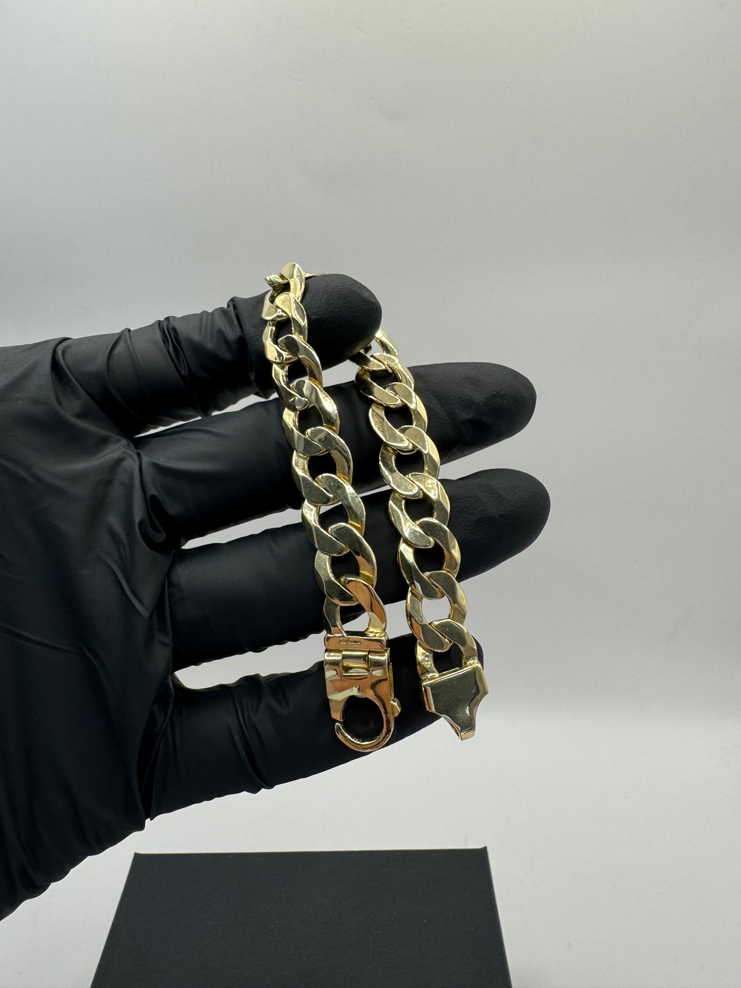 9ct Solid Gold Curb Bracelet 7.65” 11mm 29.4g