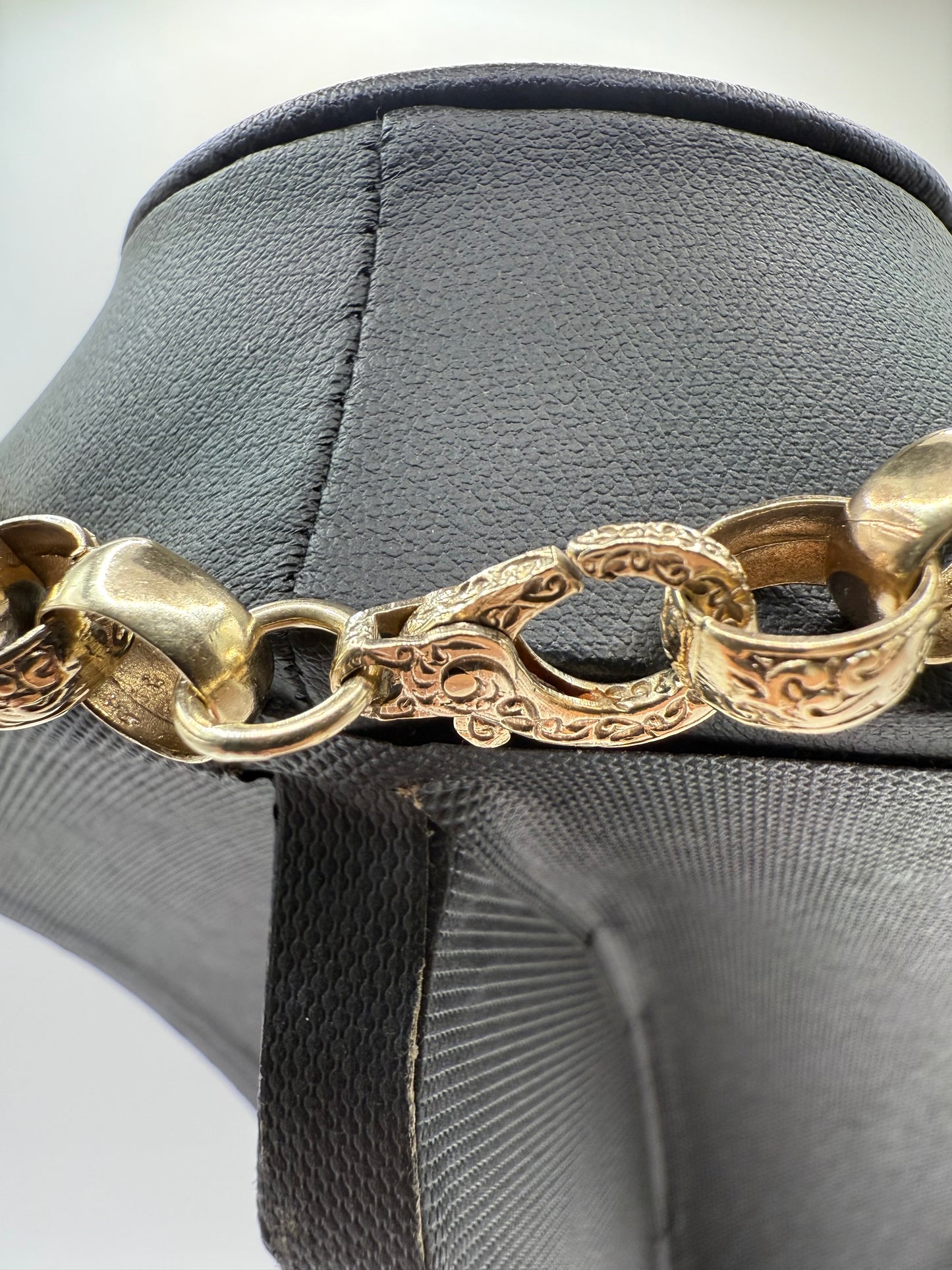 9ct Gold Belcher Chain 27" 10mm 68.62g