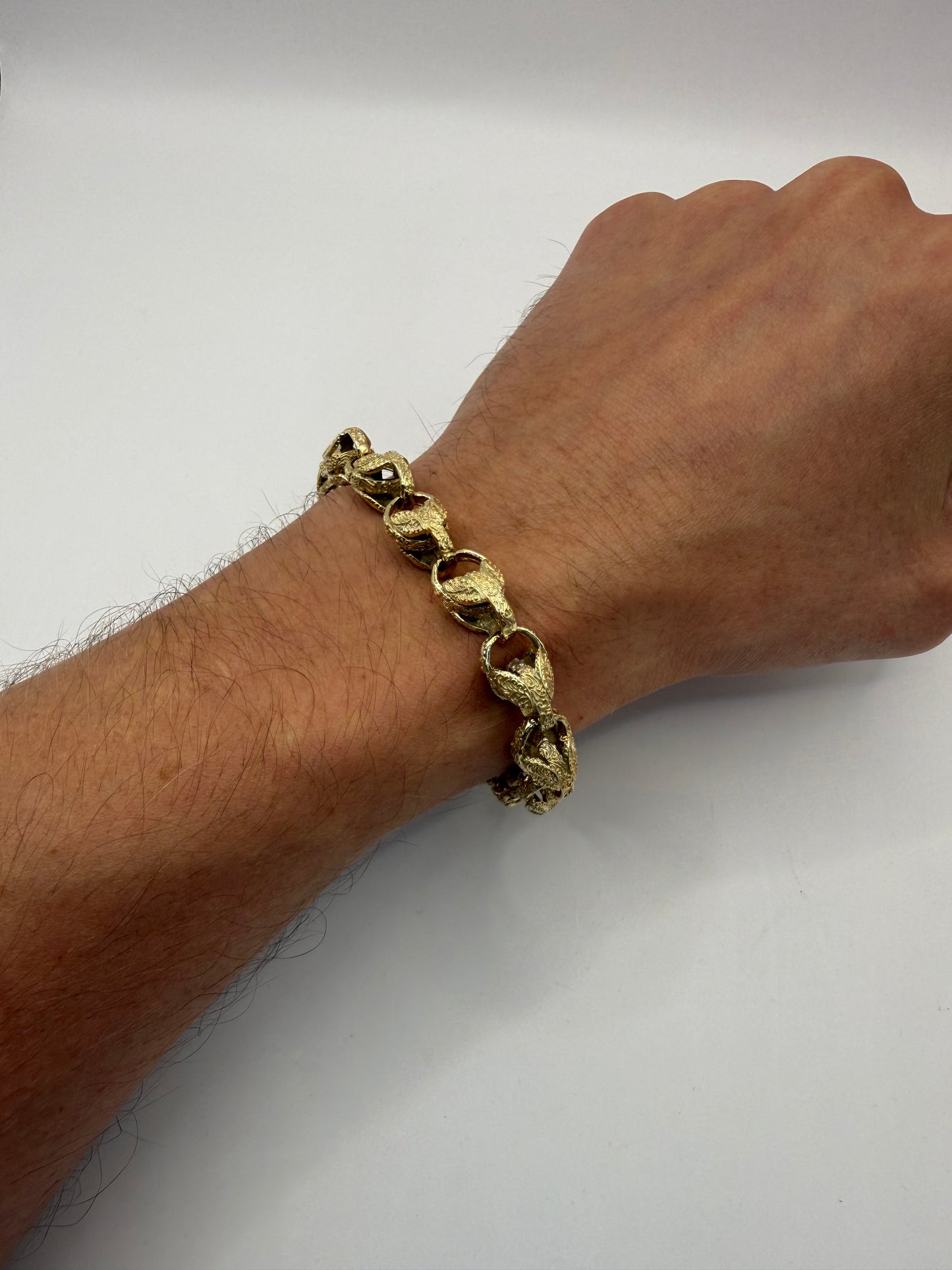 9ct Gold Tulip Bracelet 9" 11mm 34.4g