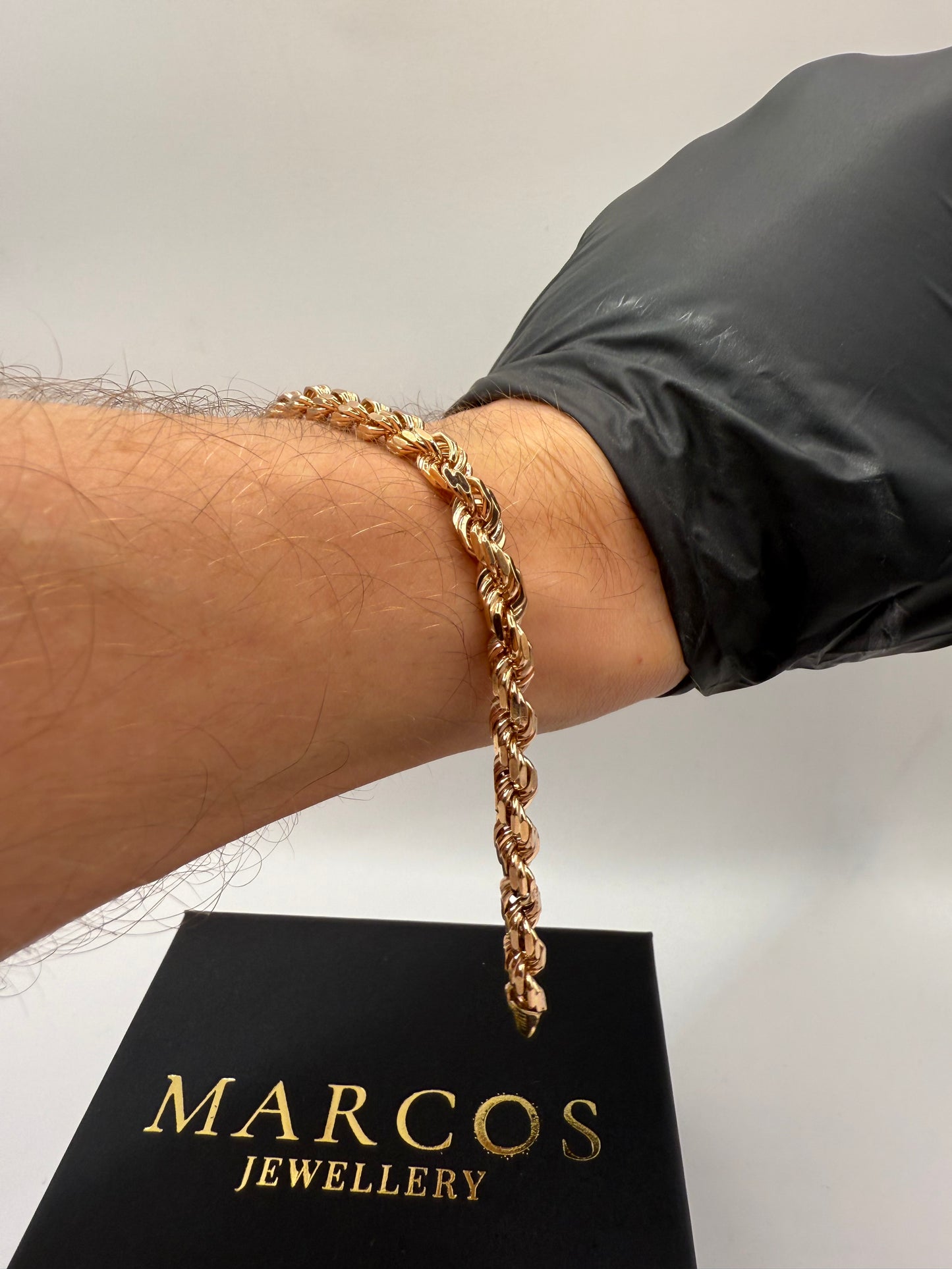 9ct Solid Gold Rope Bracelet 8" 5-6mm 18.59g