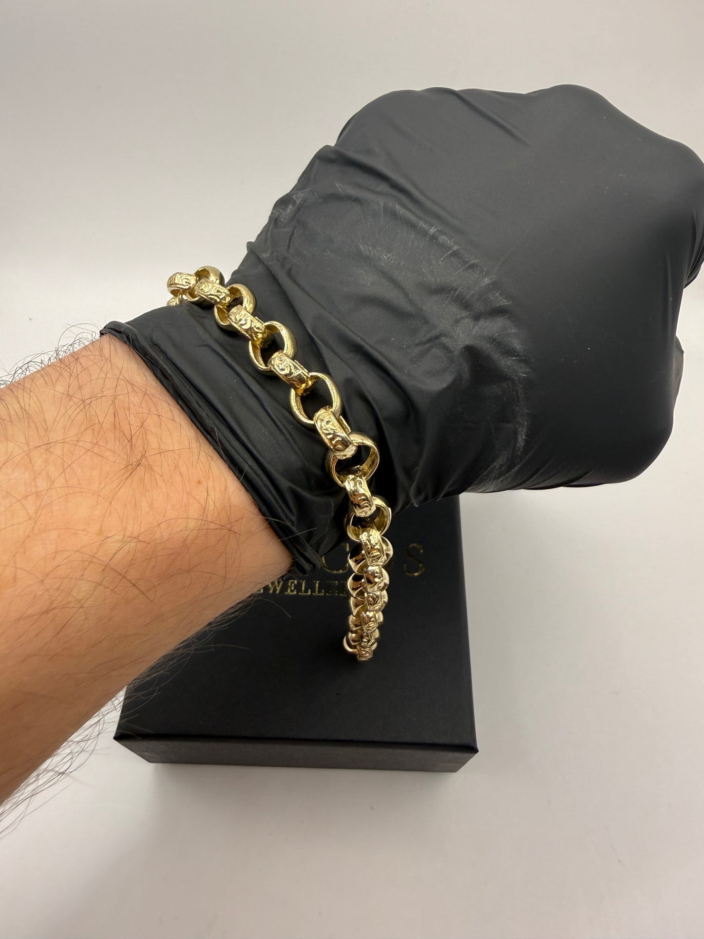 9ct Gold Belcher Bracelet 9" 10mm 26.54g