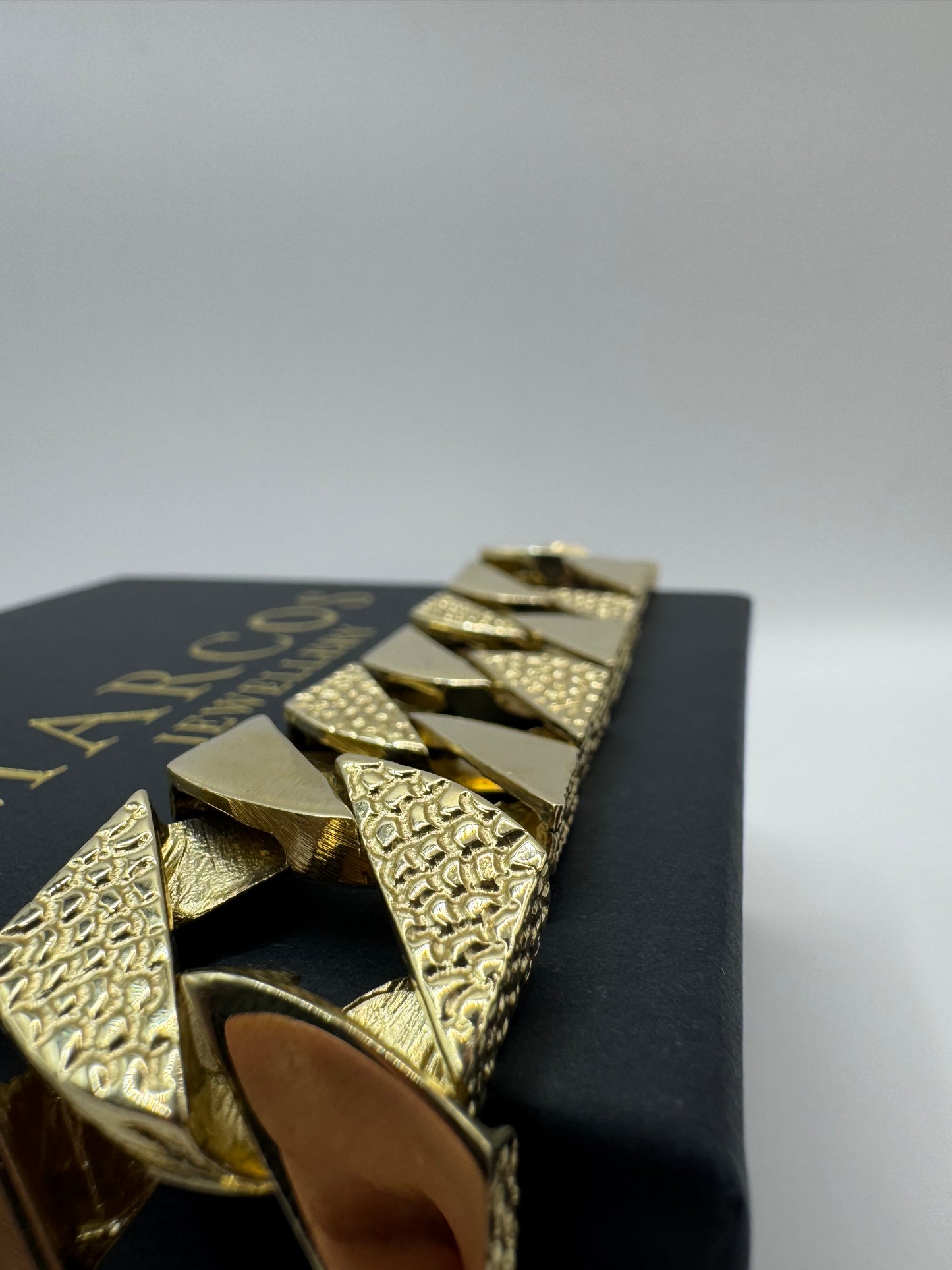 9ct Gold Chaps Bracelet