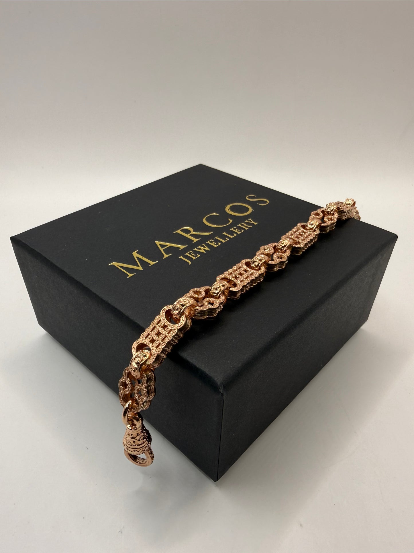 9ct Gold Stars & Bars Bracelet 7.5" 10mm 25.3g