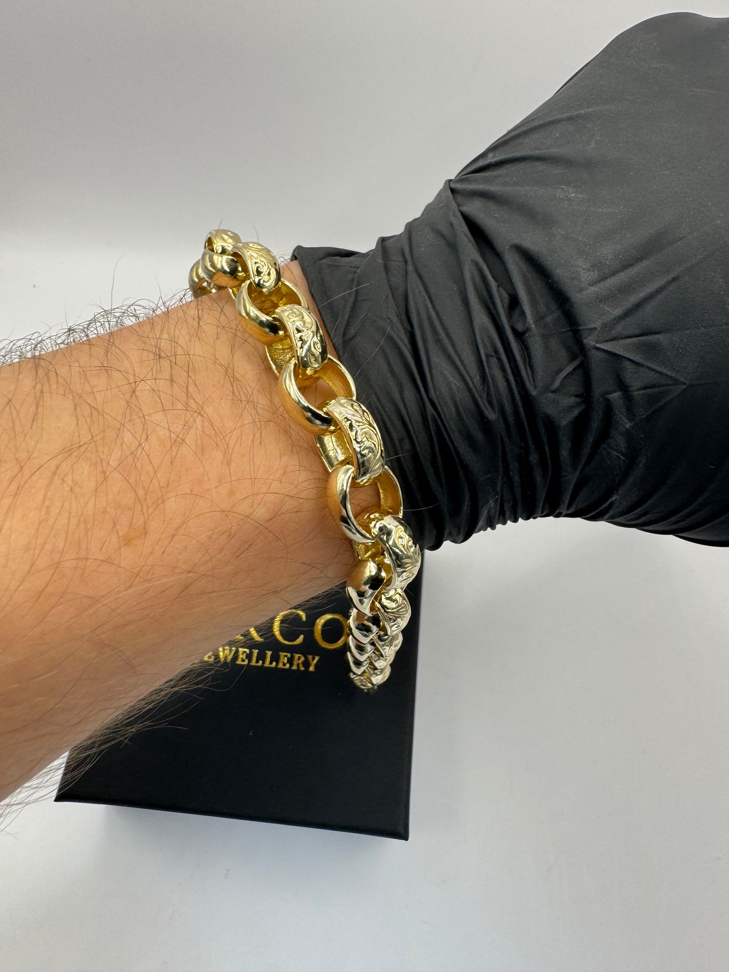 9ct Gold Oval Belcher Bracelet 9.25” 12-14mm 49.75g