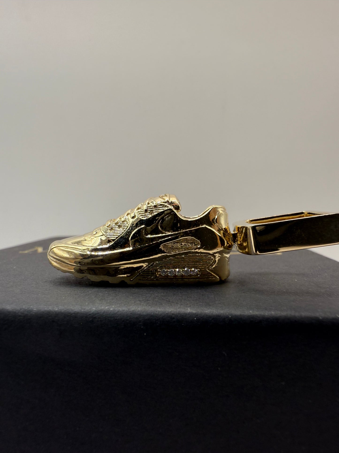 9ct Solid Gold Nike Shoe Pendant 1.9” 16.39g