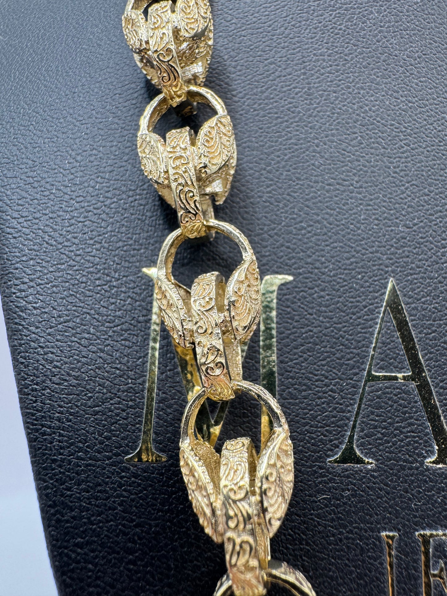 9ct Gold Tulip Chain 27.1" 11mm 94.14g