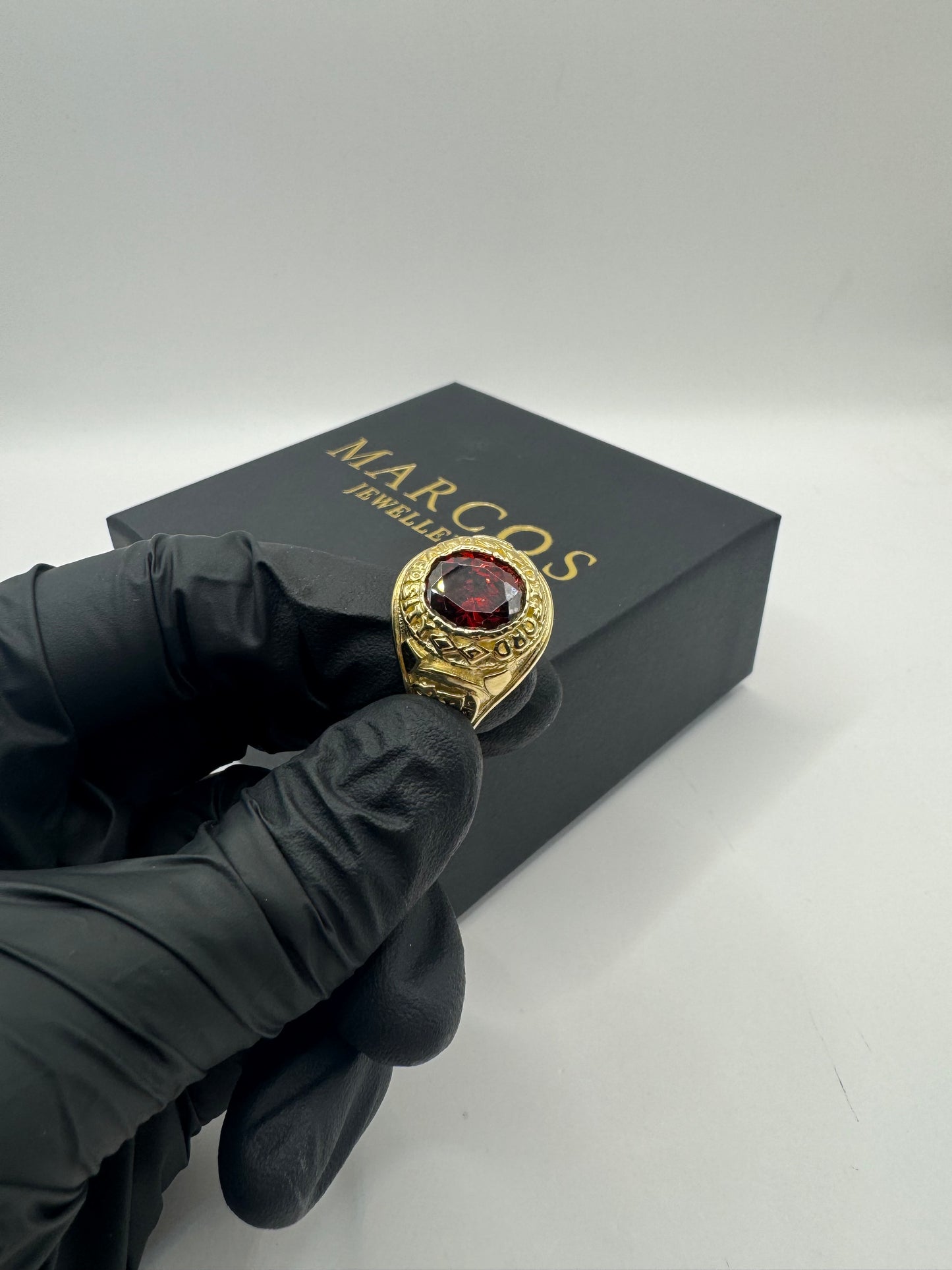 9ct Gold College Ring in Red Size X 11.85g
