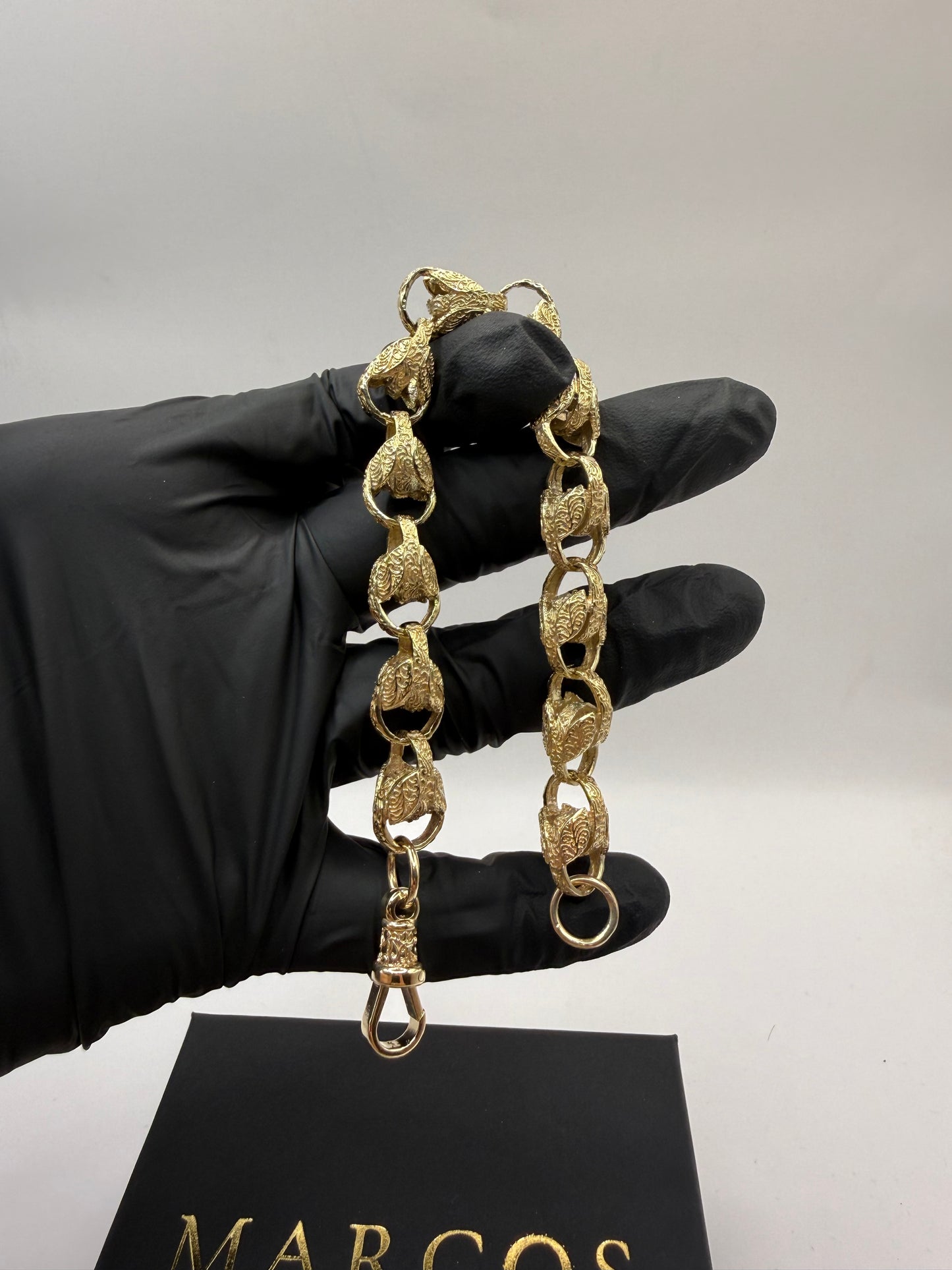9ct Gold Tulip Bracelet 9" 11mm 34.4g