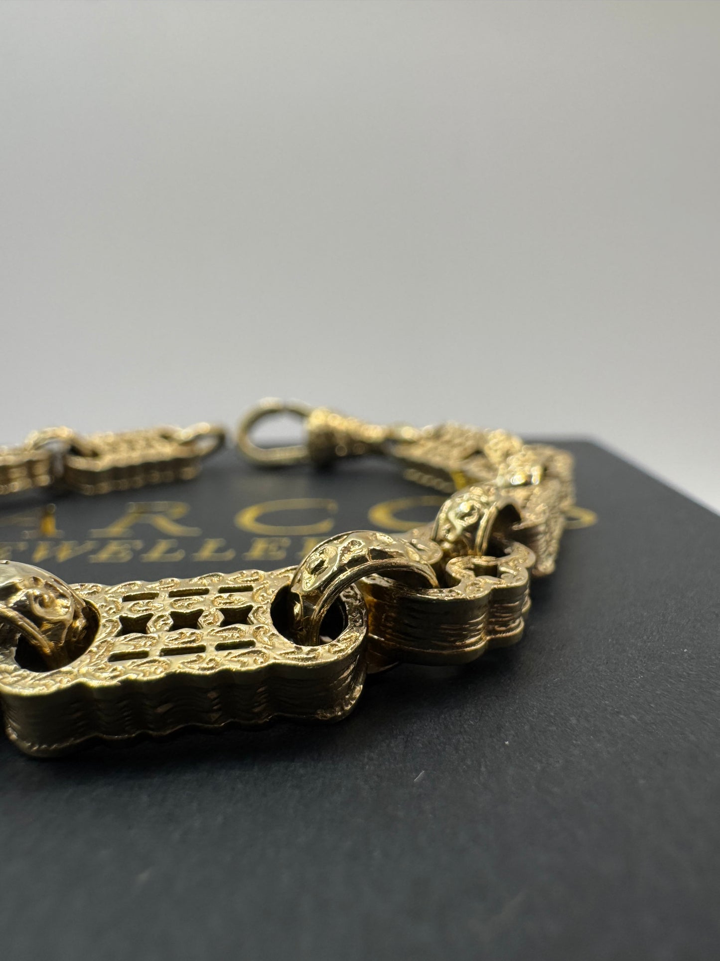 9ct Gold Stars & Bars Bracelet