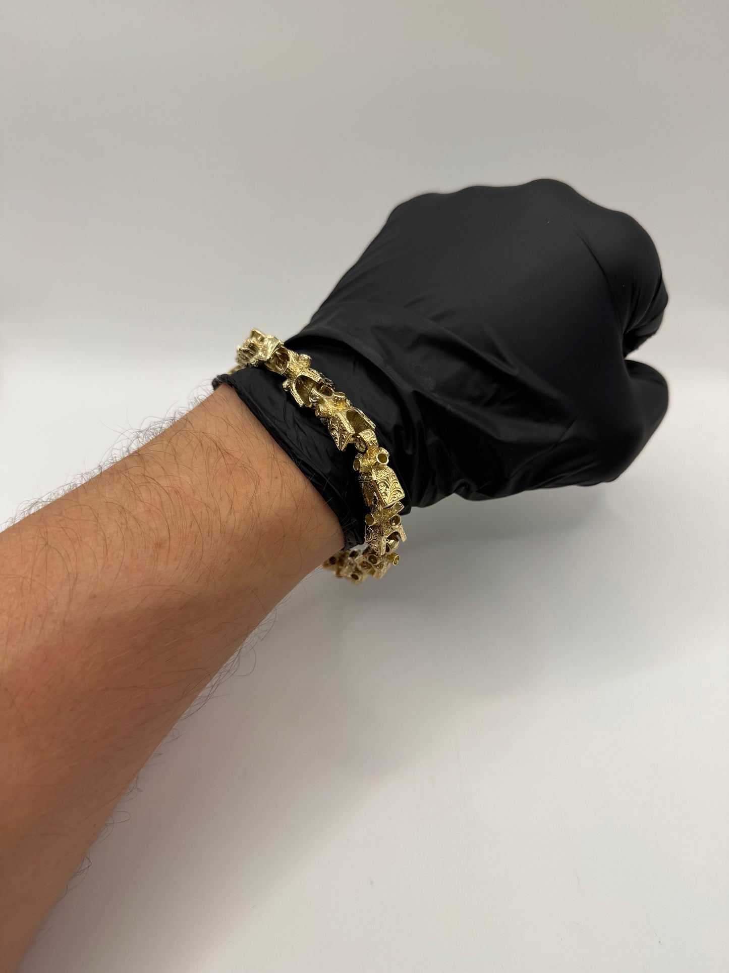 9ct Gold Lego Bracelet 9.5" 12mm 46g