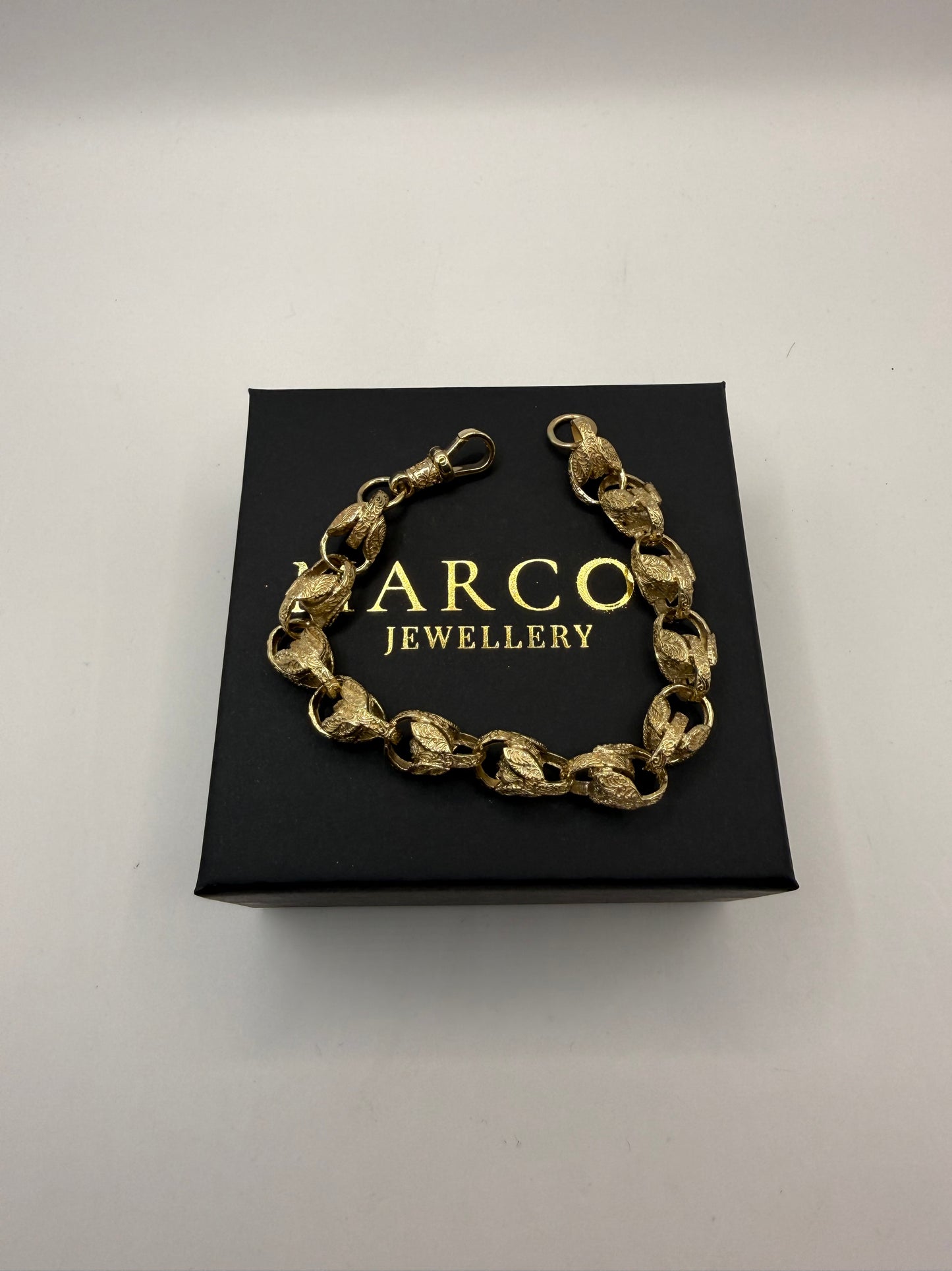 9ct Gold Tulip Bracelet 9" 11mm 34.4g