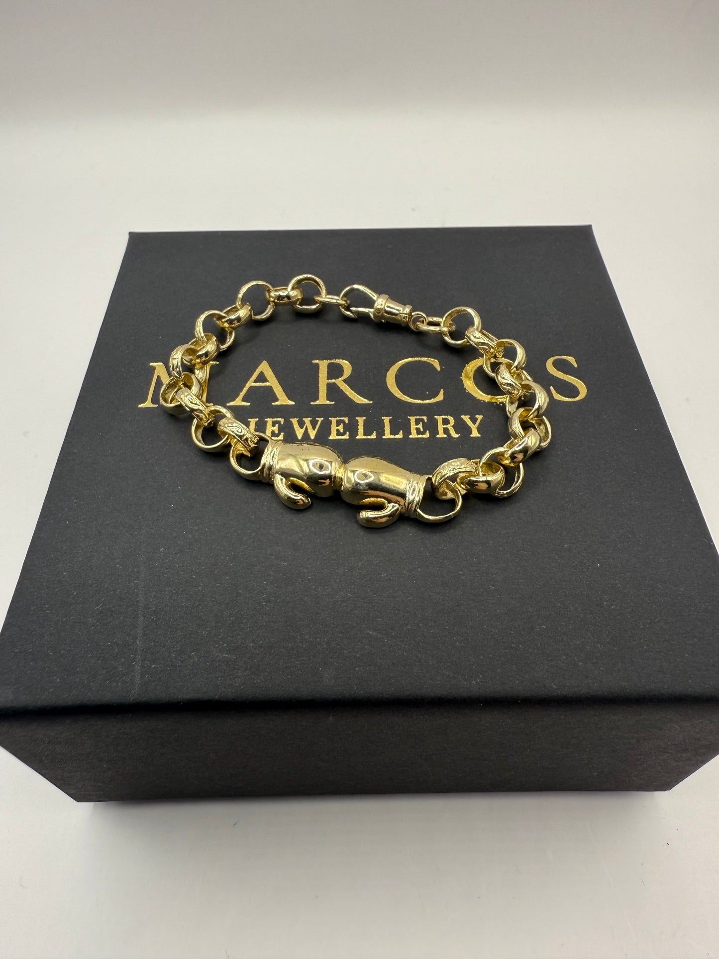 9ct Gold Belcher Boxing Gloves Bracelet 7" 7-10.5mm 11.4g