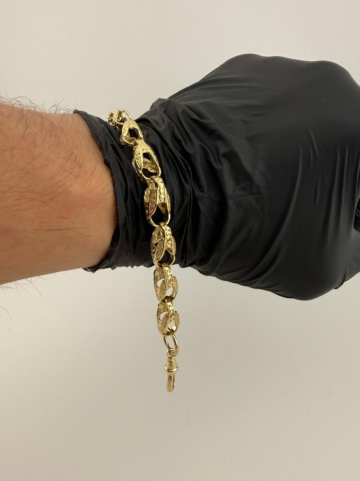 9ct Gold Tulip Bracelet 8.25” 8mm 18.18g
