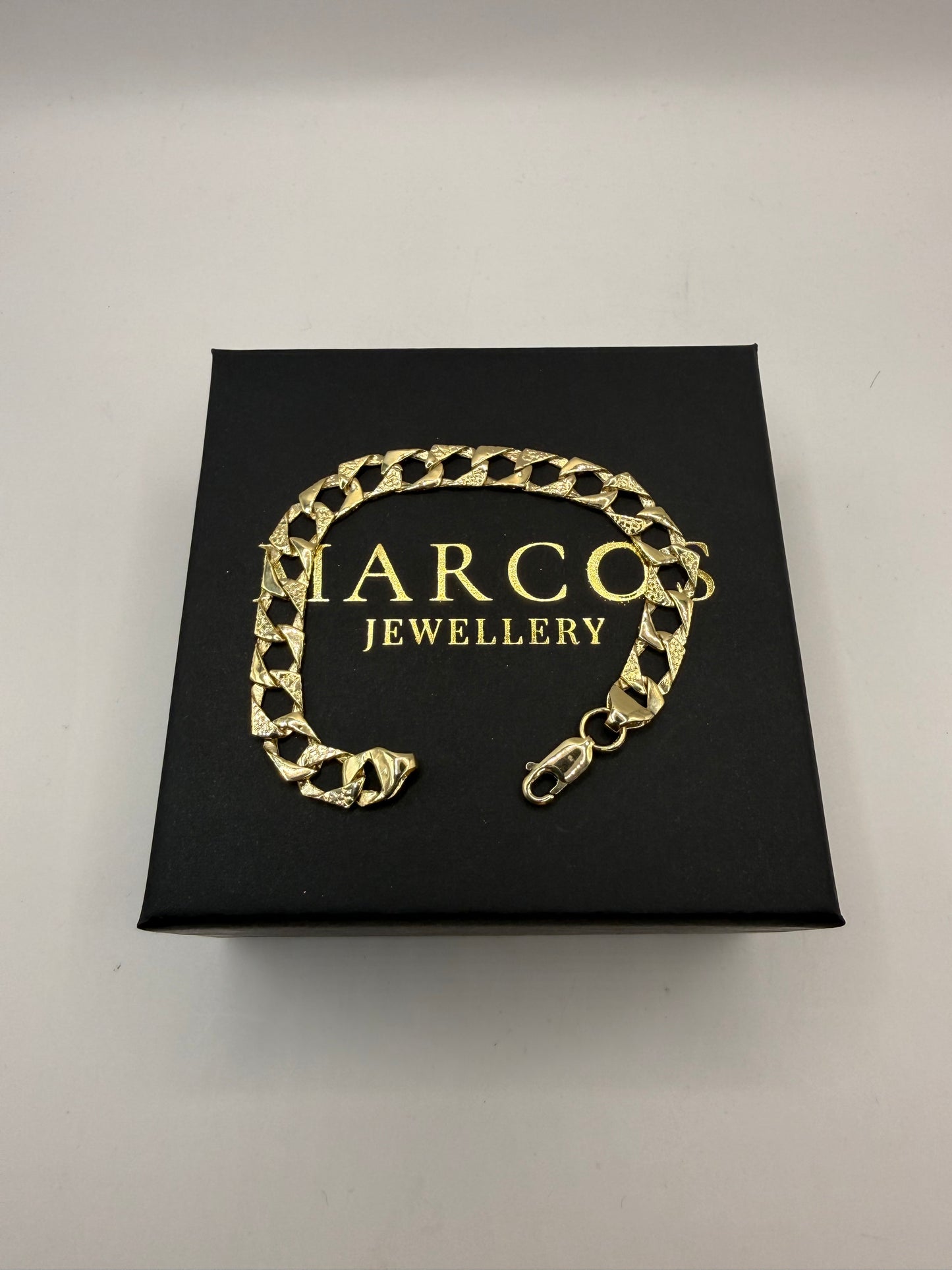 9ct Gold Chaps Bracelet 7" 8mm 8.59g