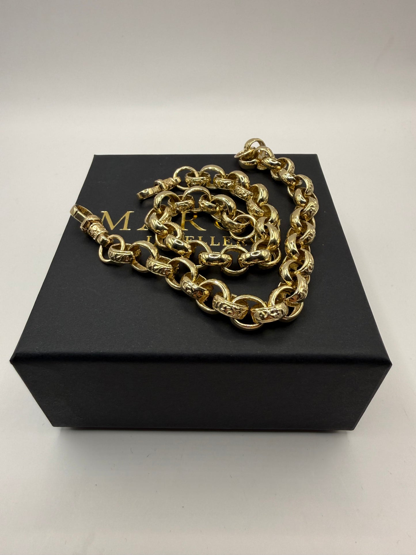 9ct Gold Belcher Bracelet 8.5" 10-11mm 24.3g