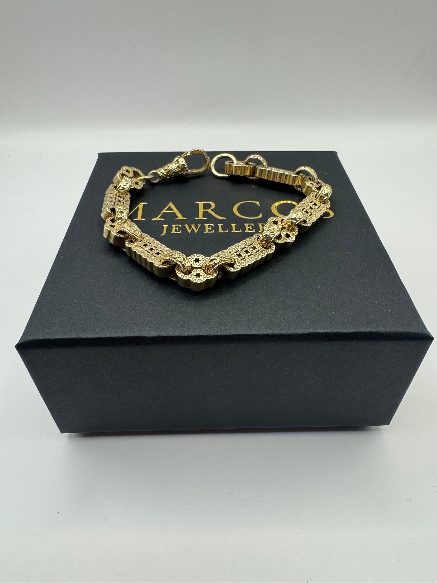9ct Gold Stars & Bars Bracelet