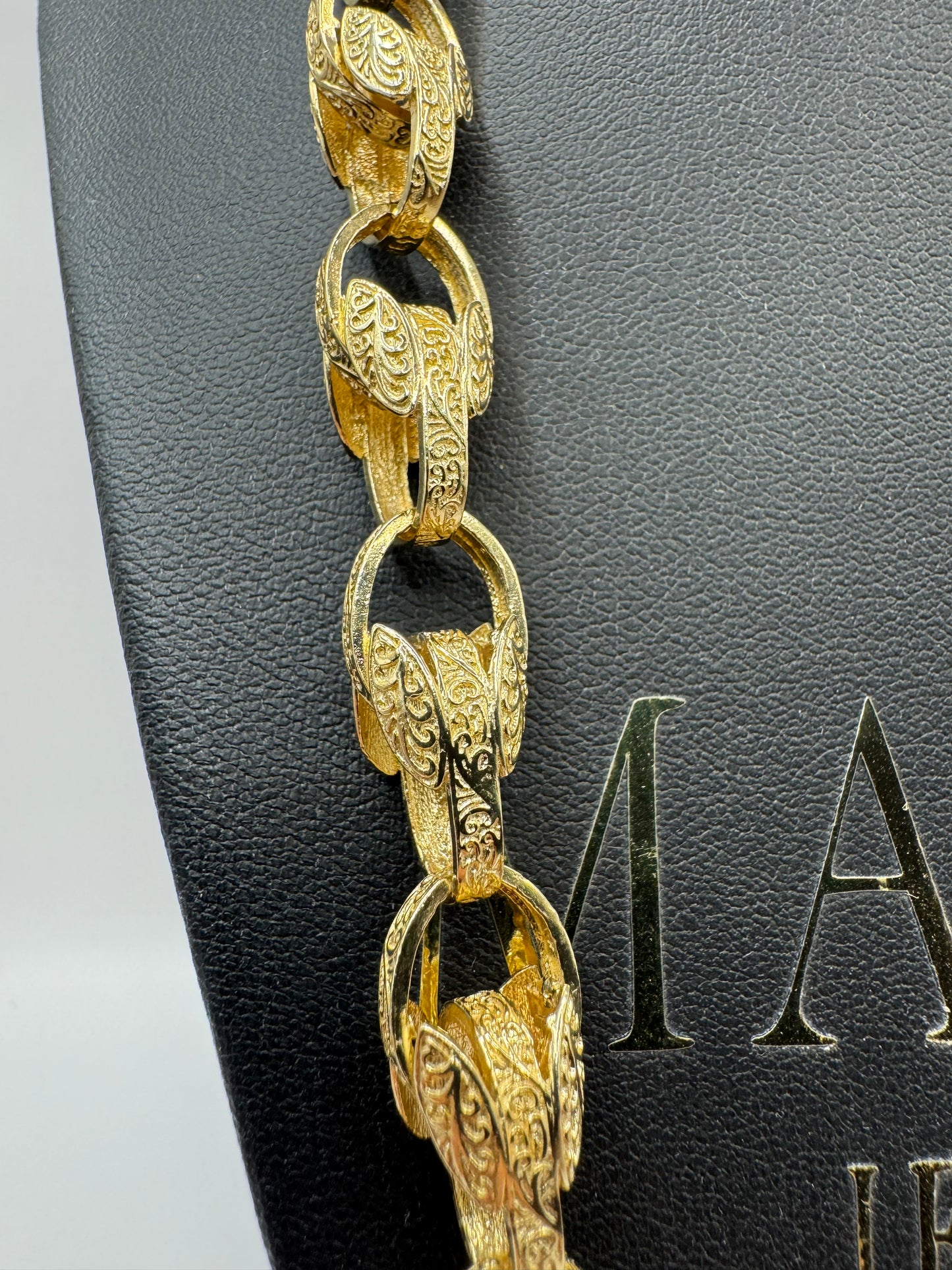 9ct Gold Tulip Chain 35” 10.5mm 96.5g