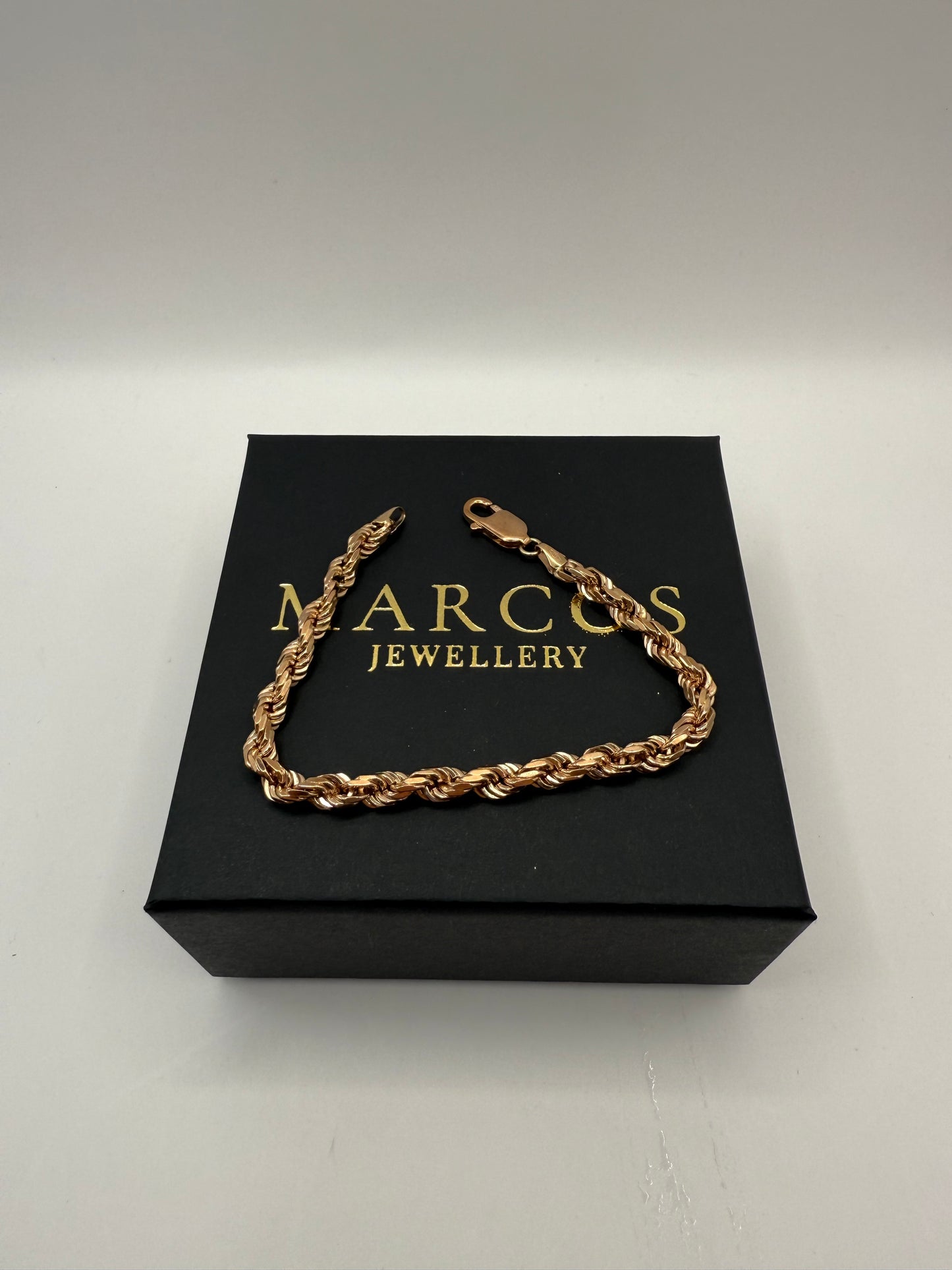 9ct Solid Gold Rope Bracelet 8" 5-6mm 18.59g
