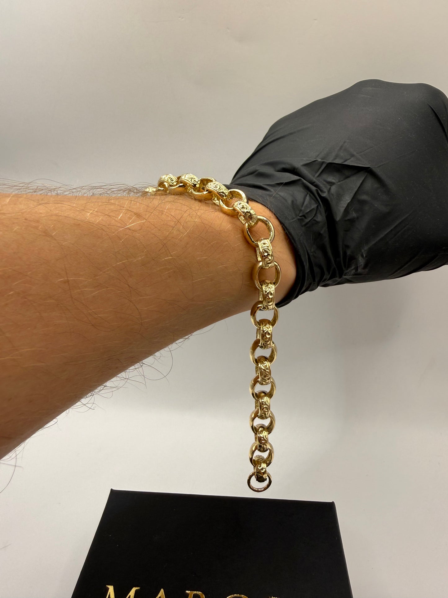 9ct Gold Belcher Bracelet 9.6" 10-11mm 29.1g
