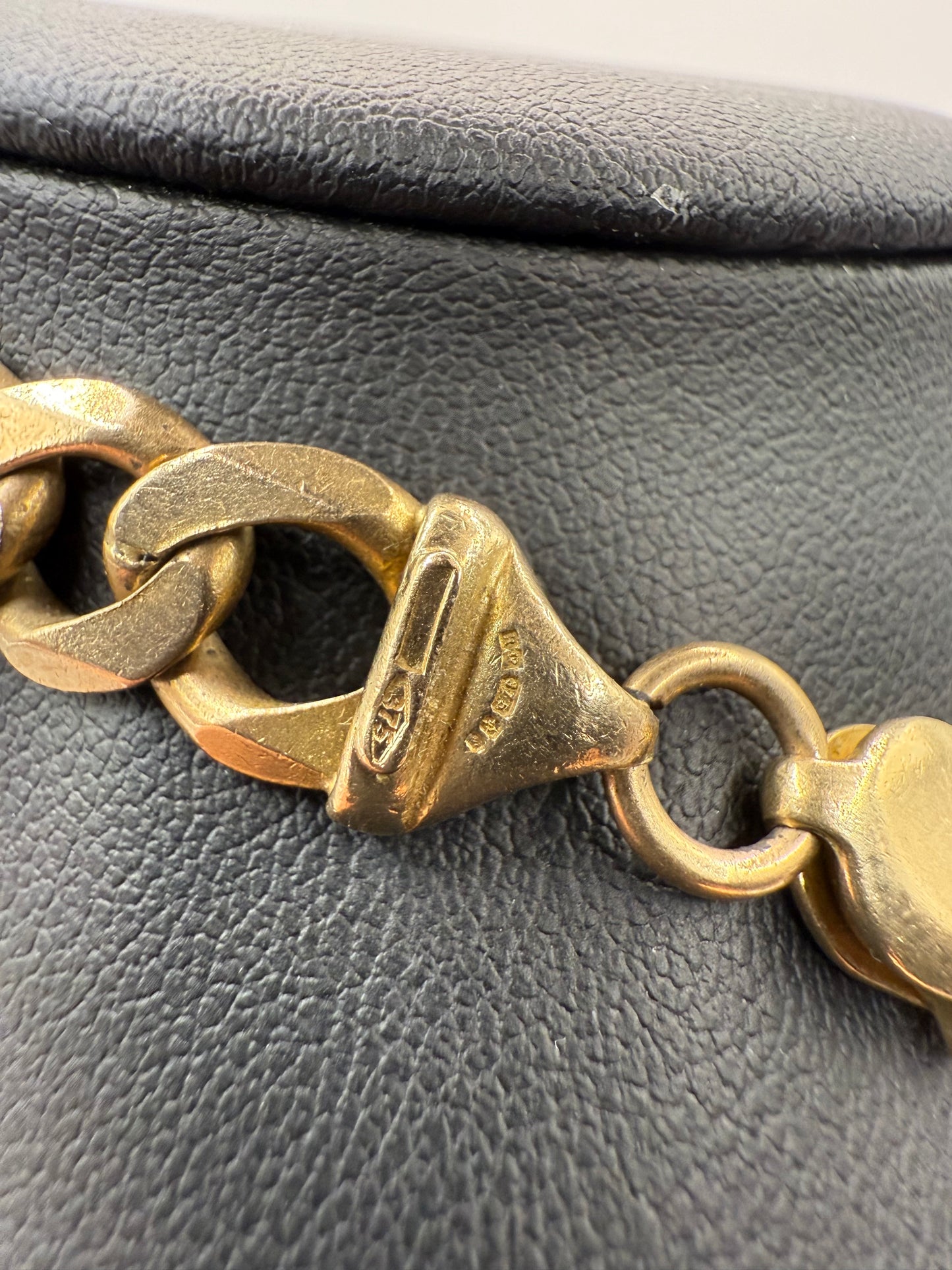 9ct Gold Curb Chain 22.75" 10mm 67.6g