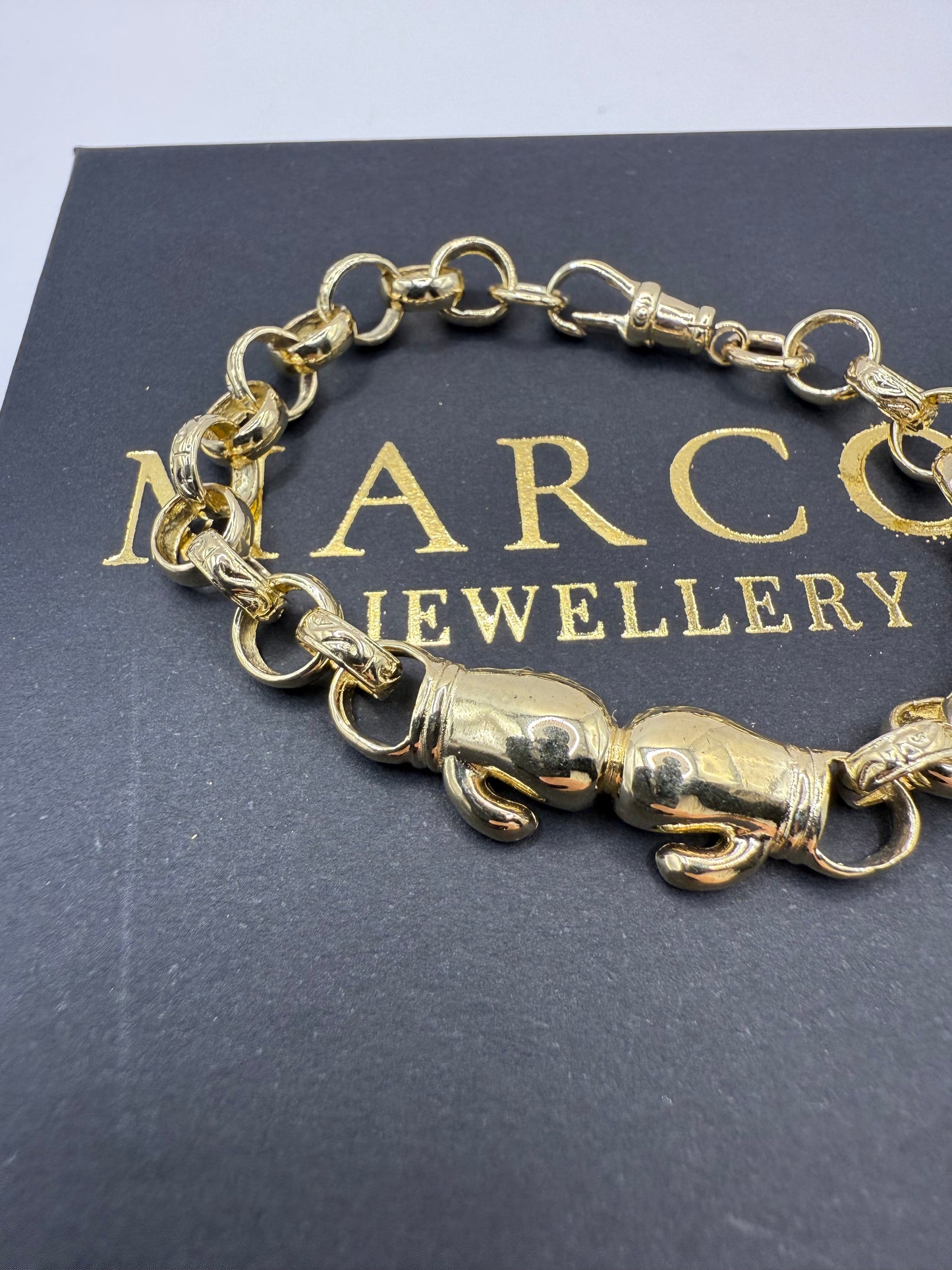 9ct Gold Belcher Boxing Gloves Bracelet 7" 7-10.5mm 11.4g