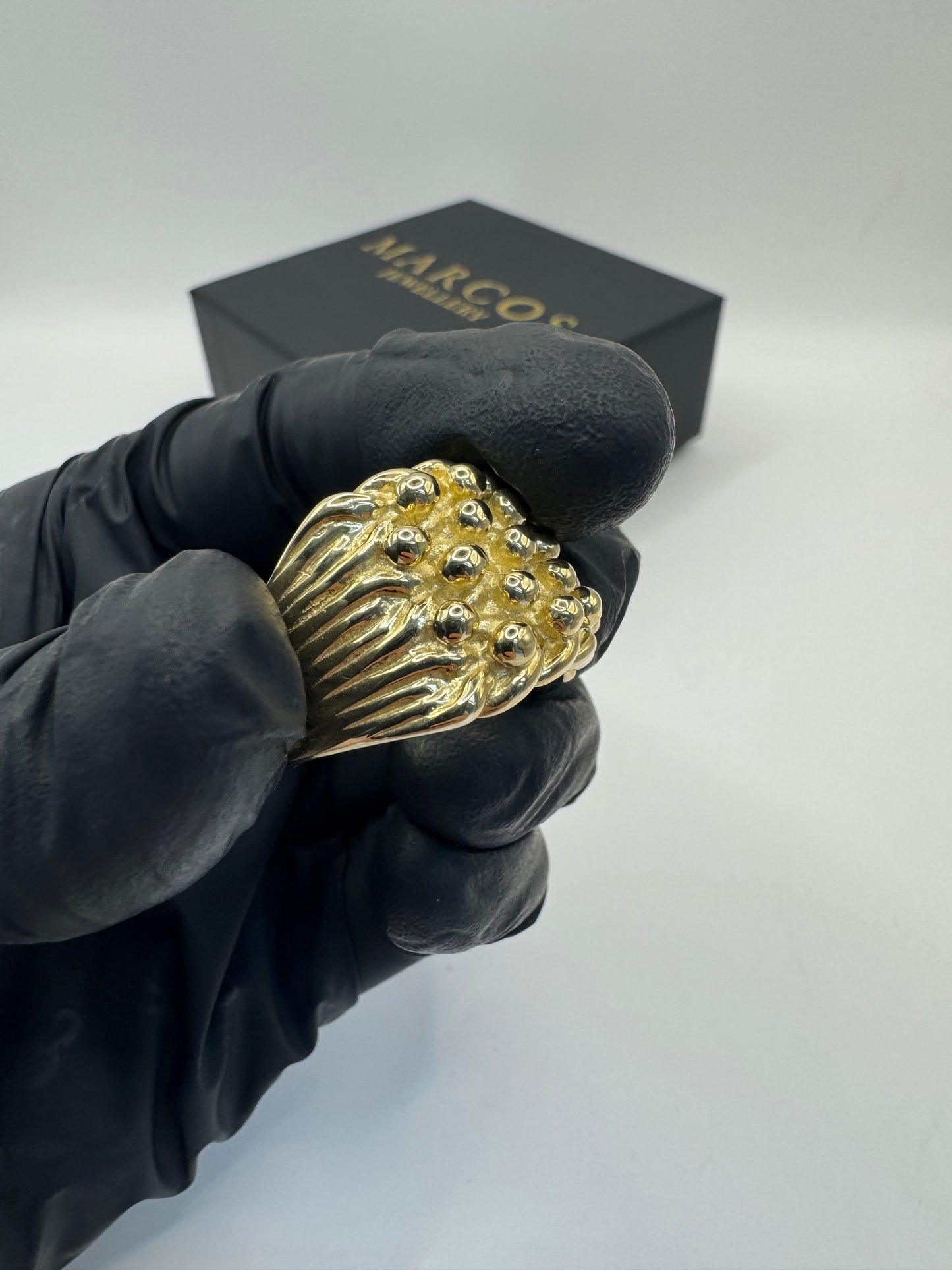 9ct Gold Keeper Ring Size X-Y 22.83g