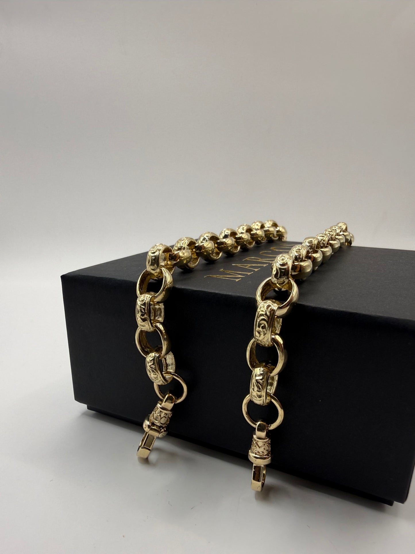 9ct Gold Belcher Bracelet 8.5" 10-11mm 24.3g