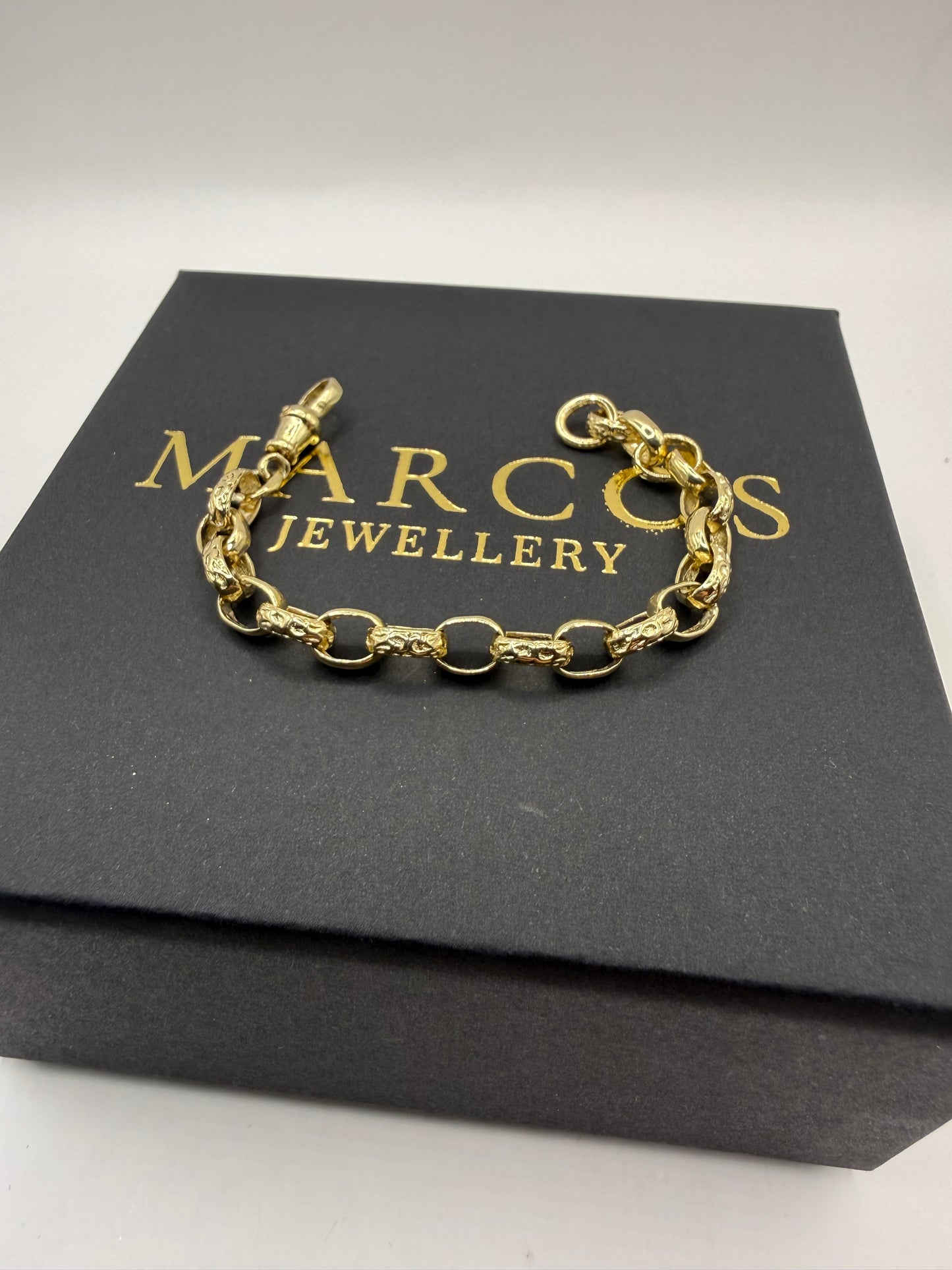 9ct Gold Belcher Bracelet 5.4” 6mm 7.4g