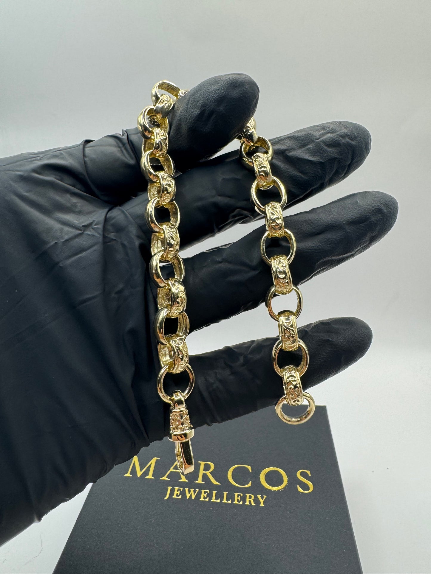 9ct Gold Oval Belcher Bracelet 9.1" 10mm 25g
