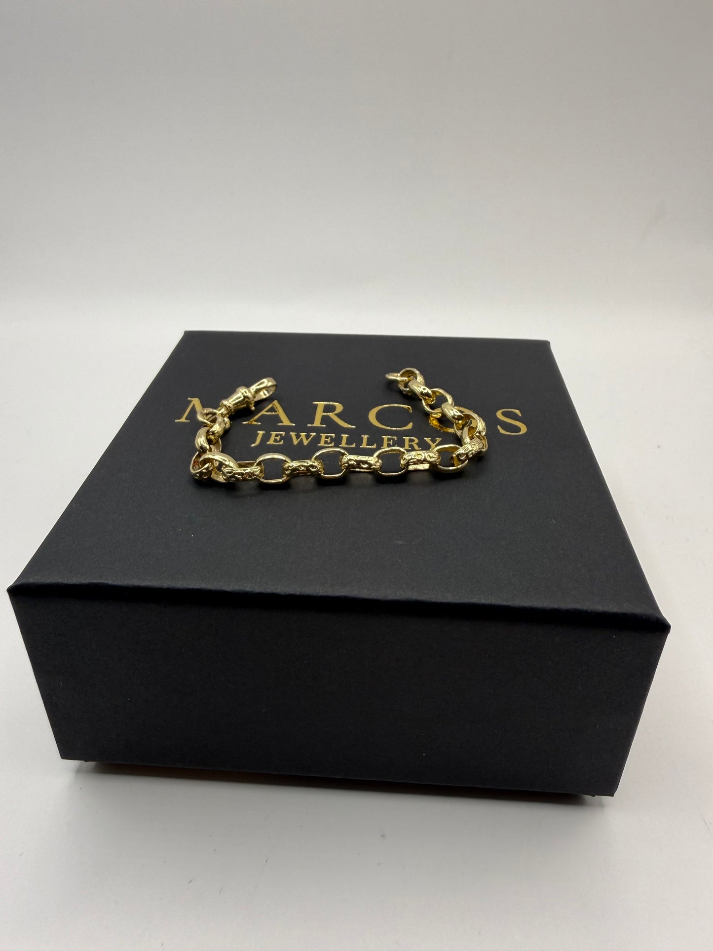 9ct Gold Belcher Bracelet 5.4” 6mm 7.4g