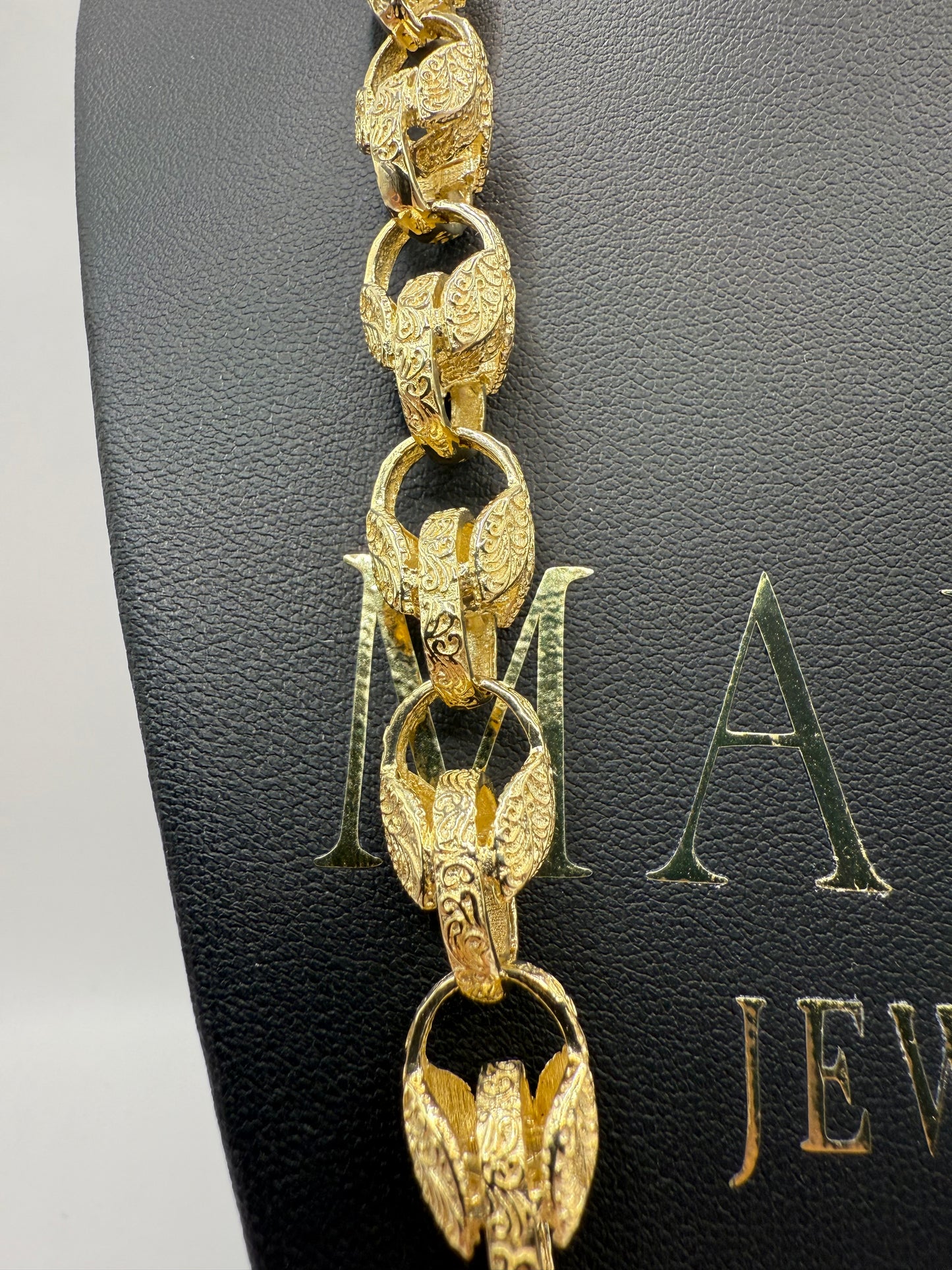 9ct Gold Tulip Chain 27” 10.5mm 91.9g