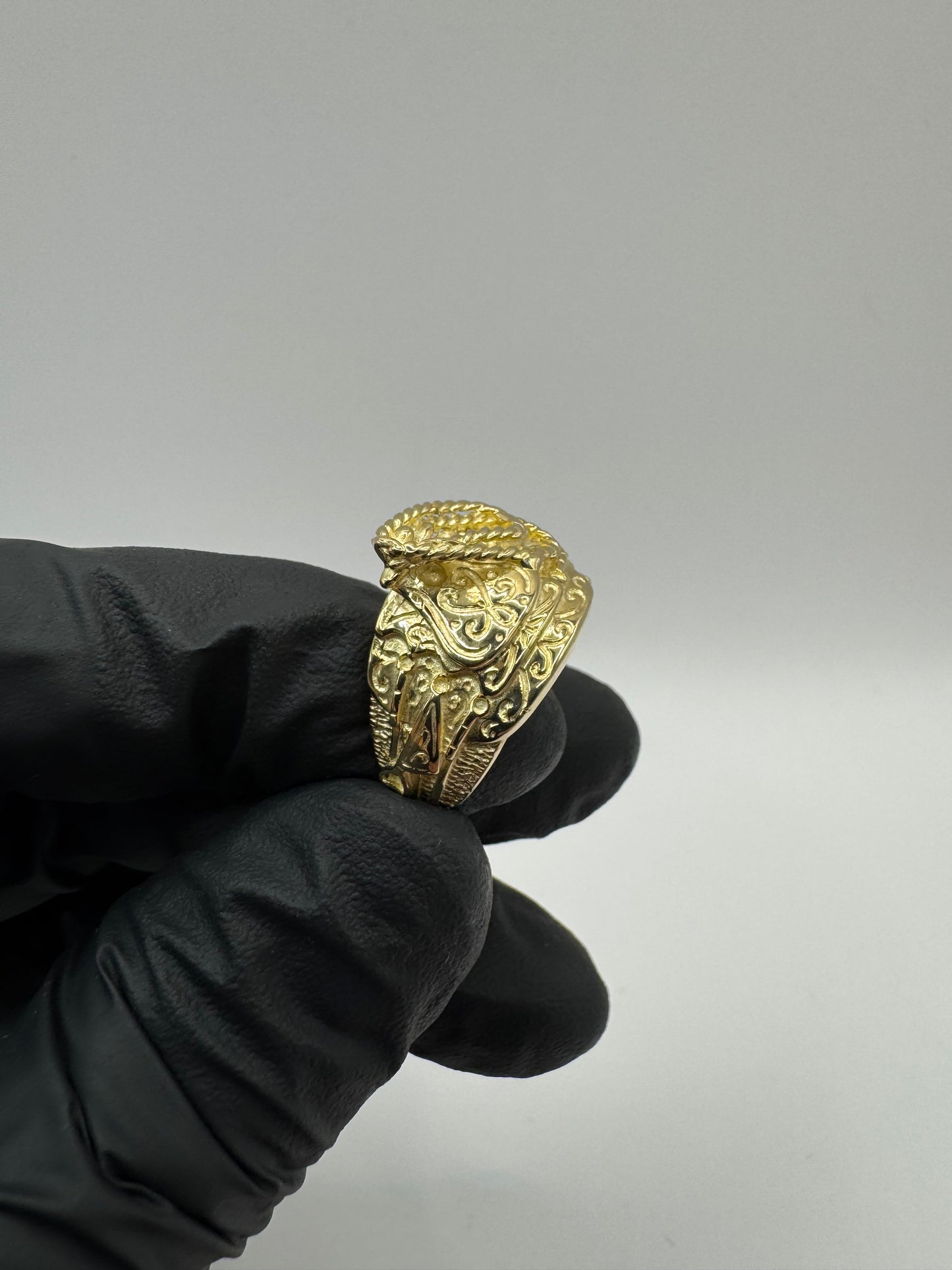 9ct Solid Gold Saddle Ring