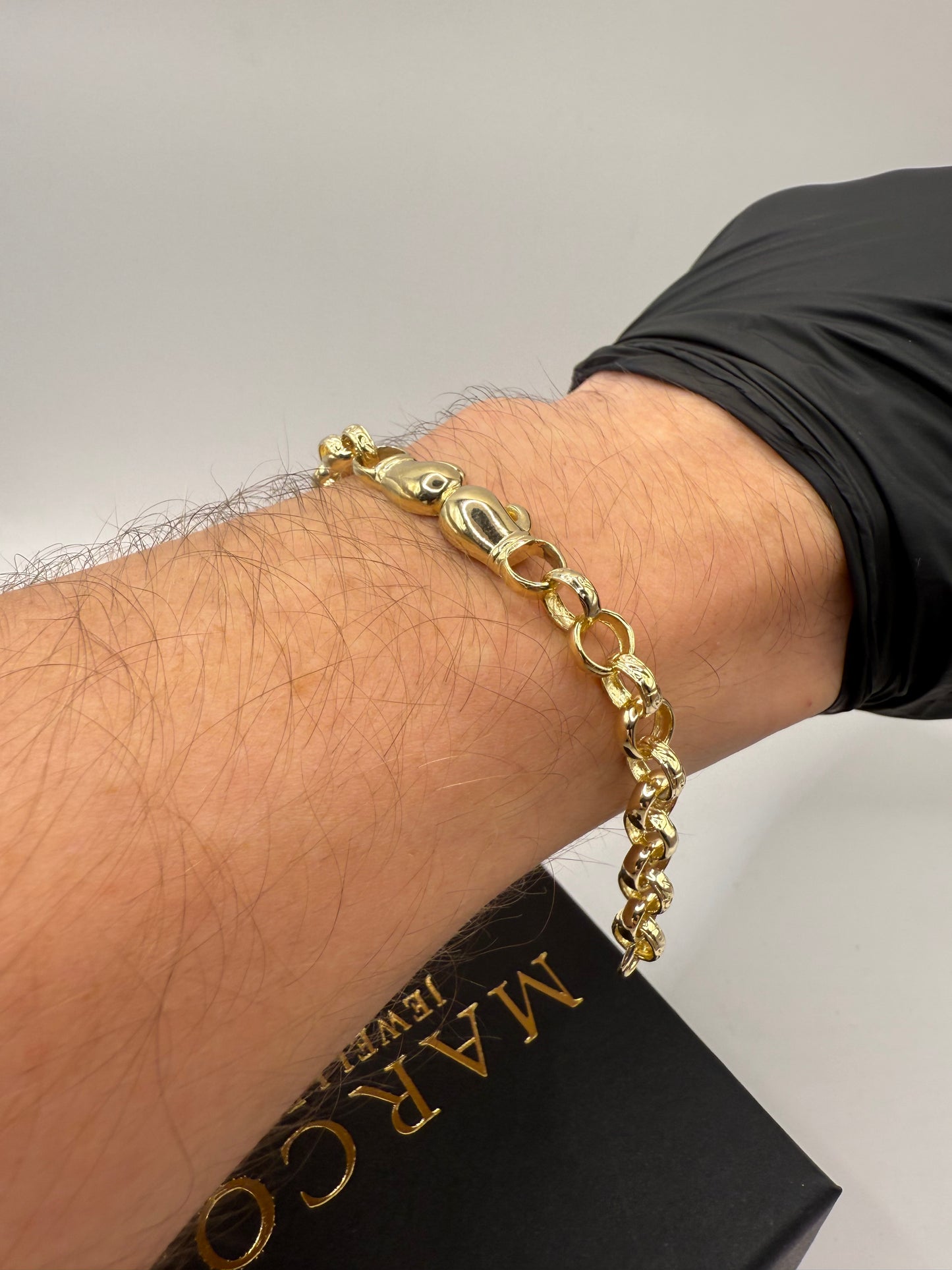 9ct Gold Belcher Boxing Gloves Bracelet 7" 7-10.5mm 11.4g