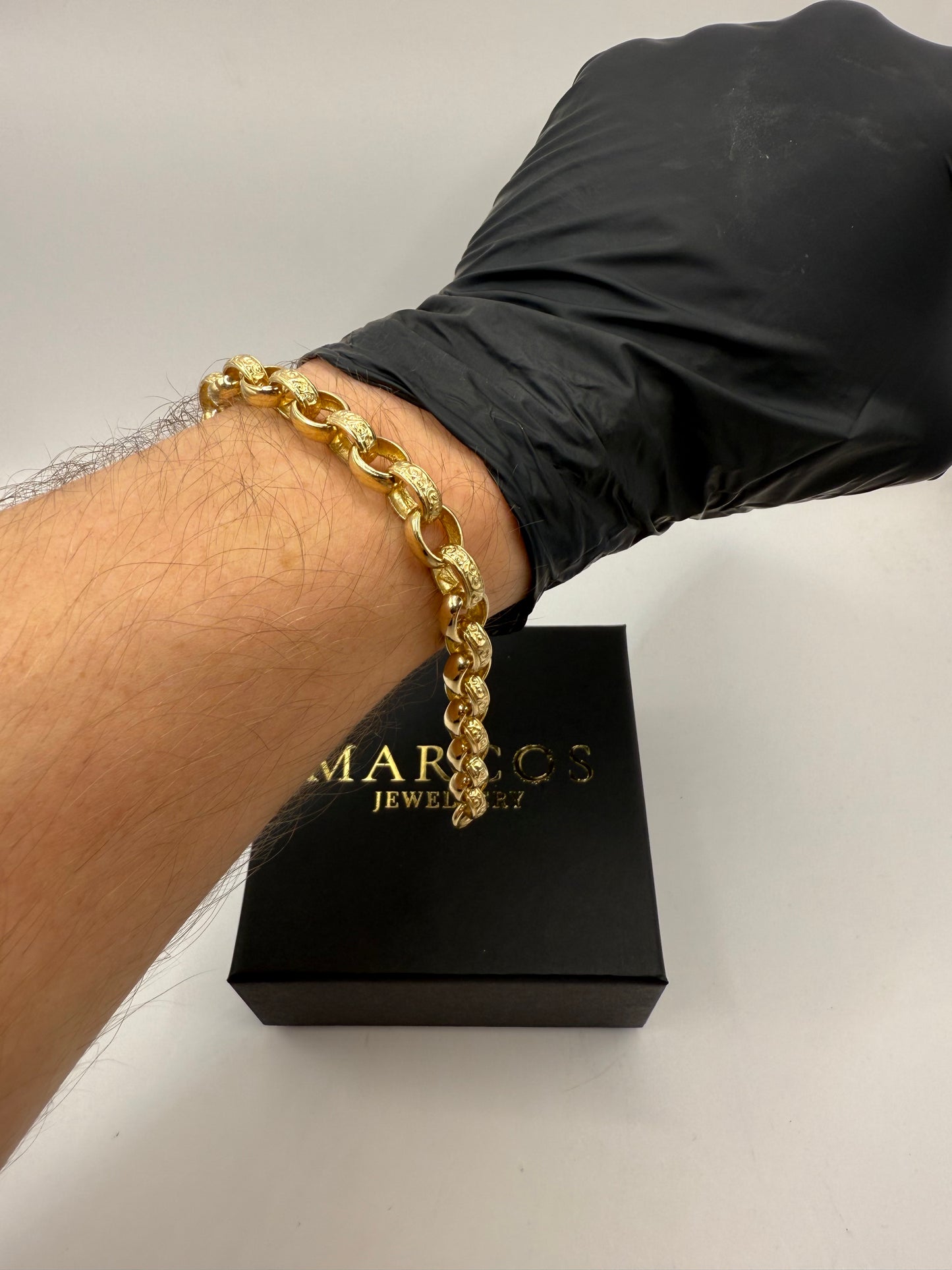 9ct Gold Belcher Bracelet 9" 9-10mm 21.95g