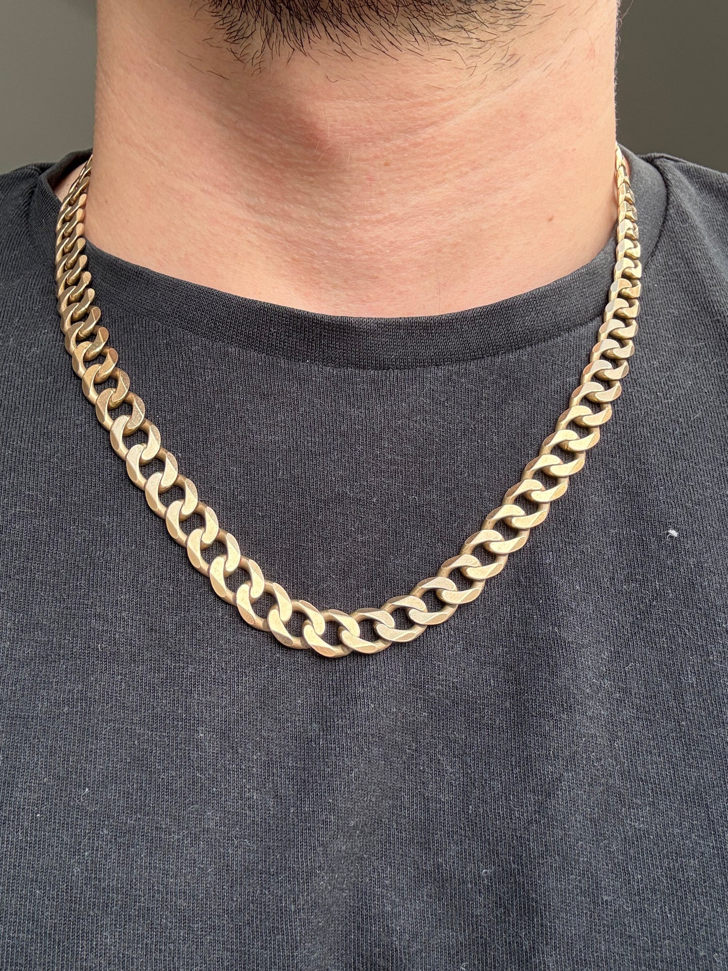 9ct Gold Curb Chain 22.75" 10mm 67.6g