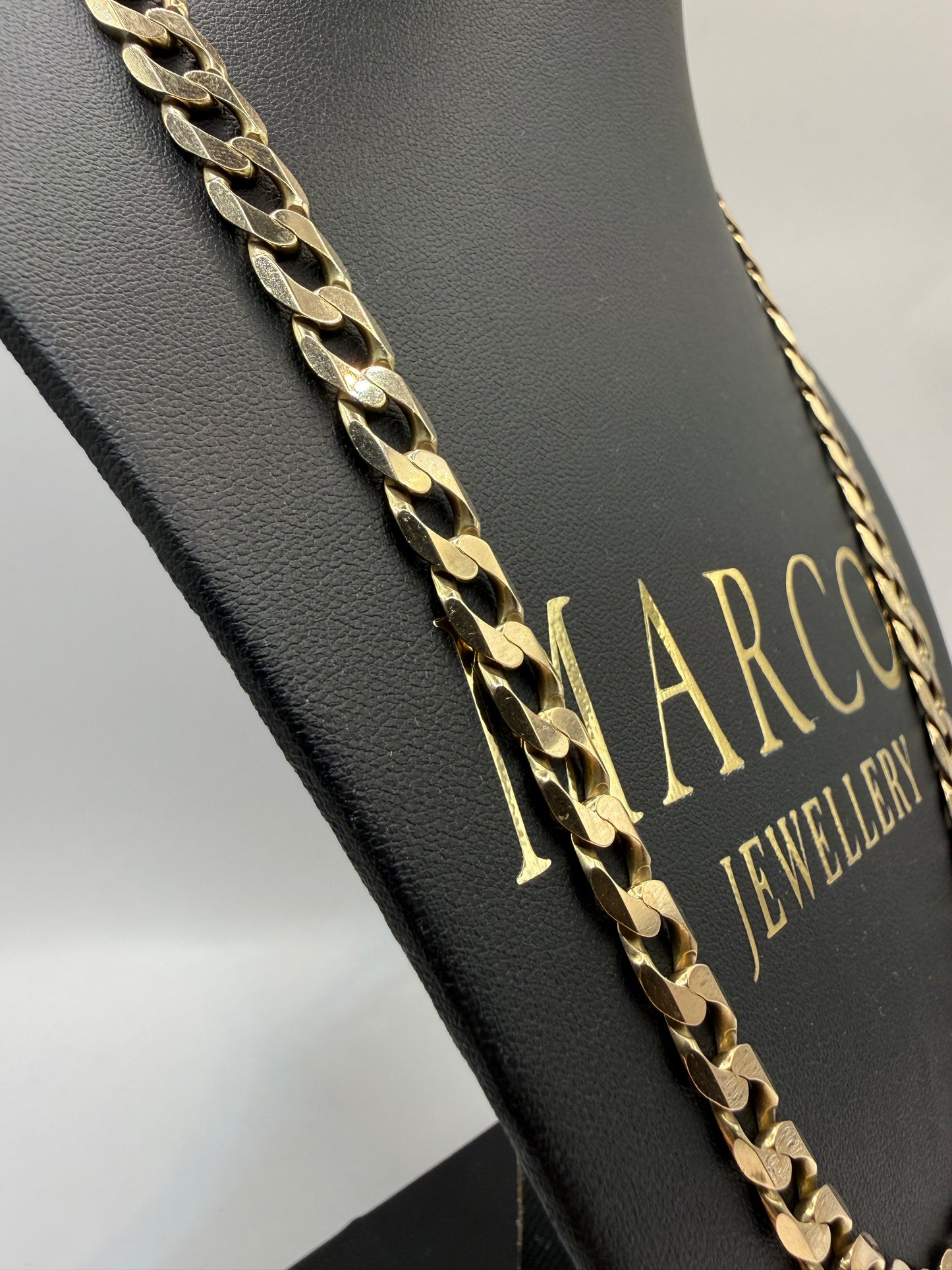 9ct Gold Curb Chain 22.25" 9mm 44.44g