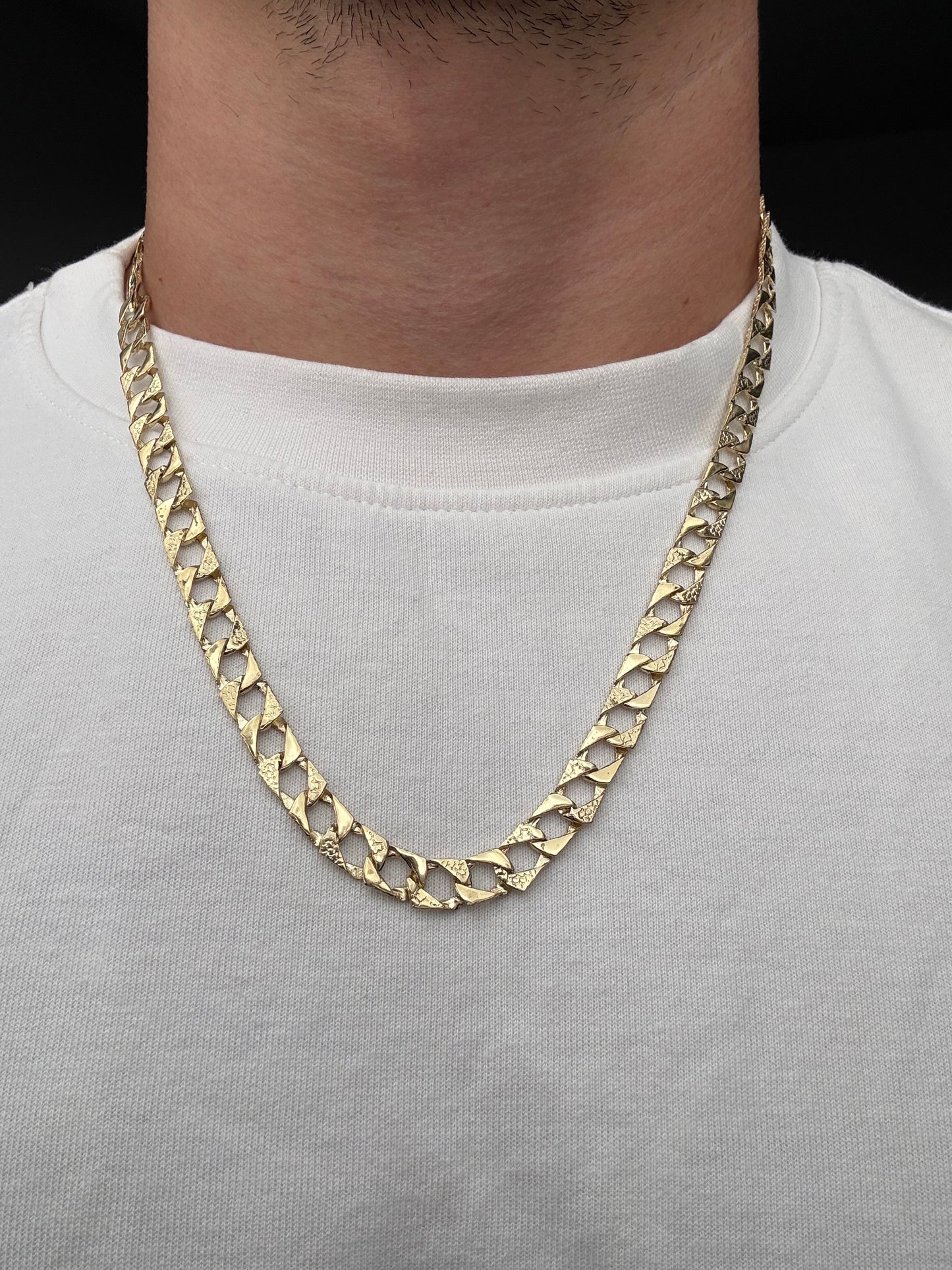 9ct Gold Chaps Chain 26.75" 8mm 27.92g