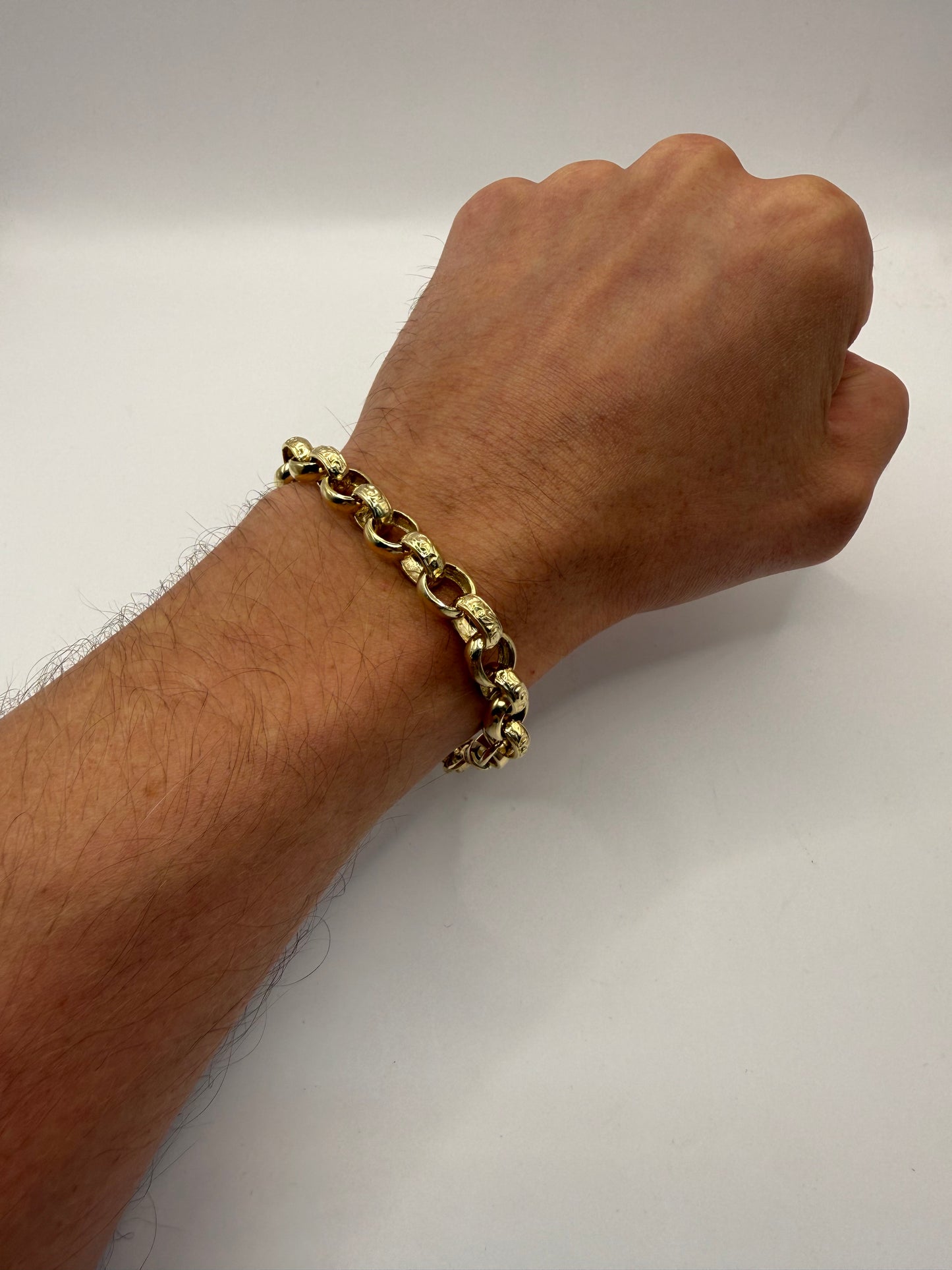 9ct Gold Belcher Bracelet 9" 10mm 26.54g