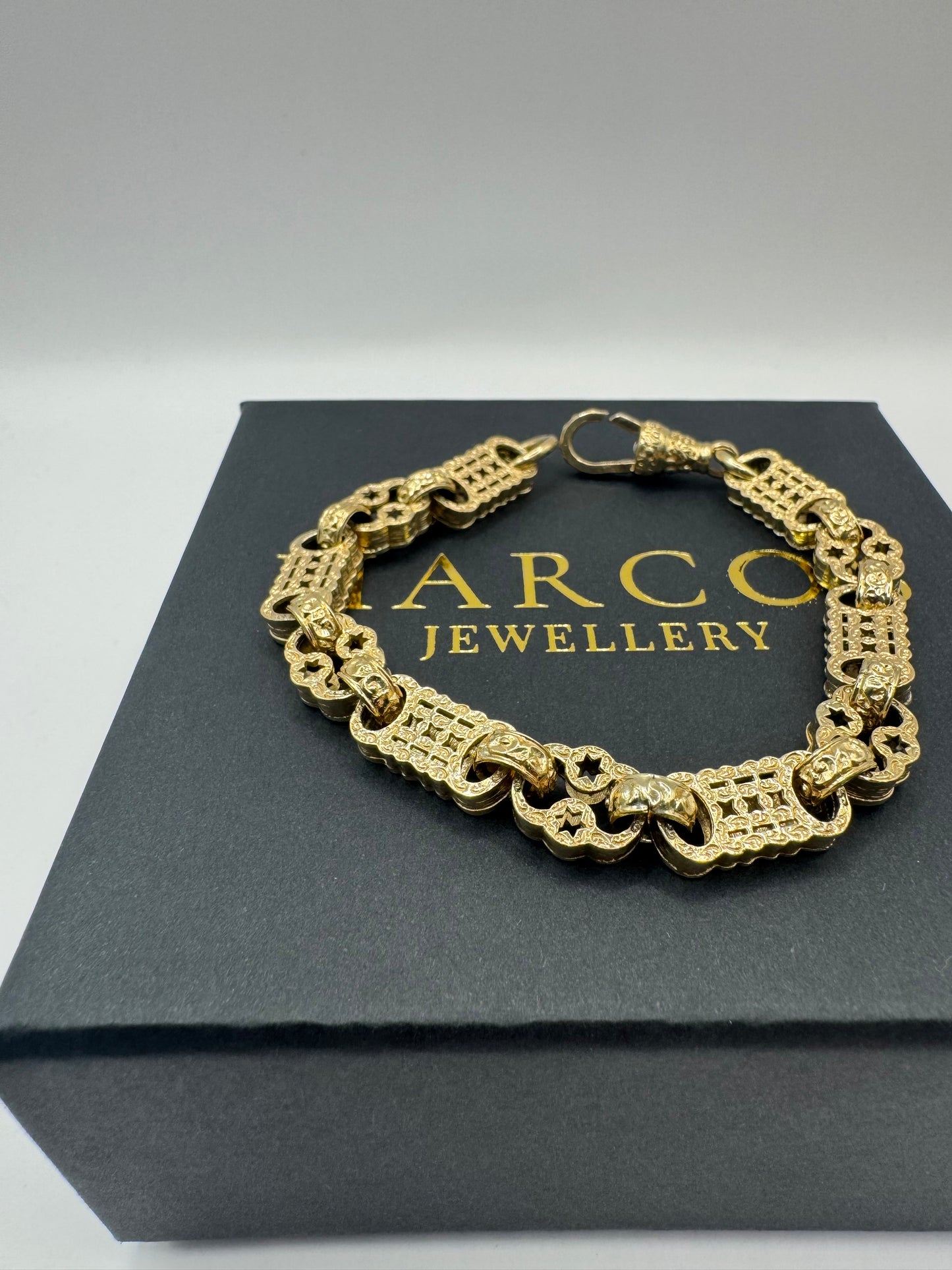 9ct Gold Stars & Bars Bracelet