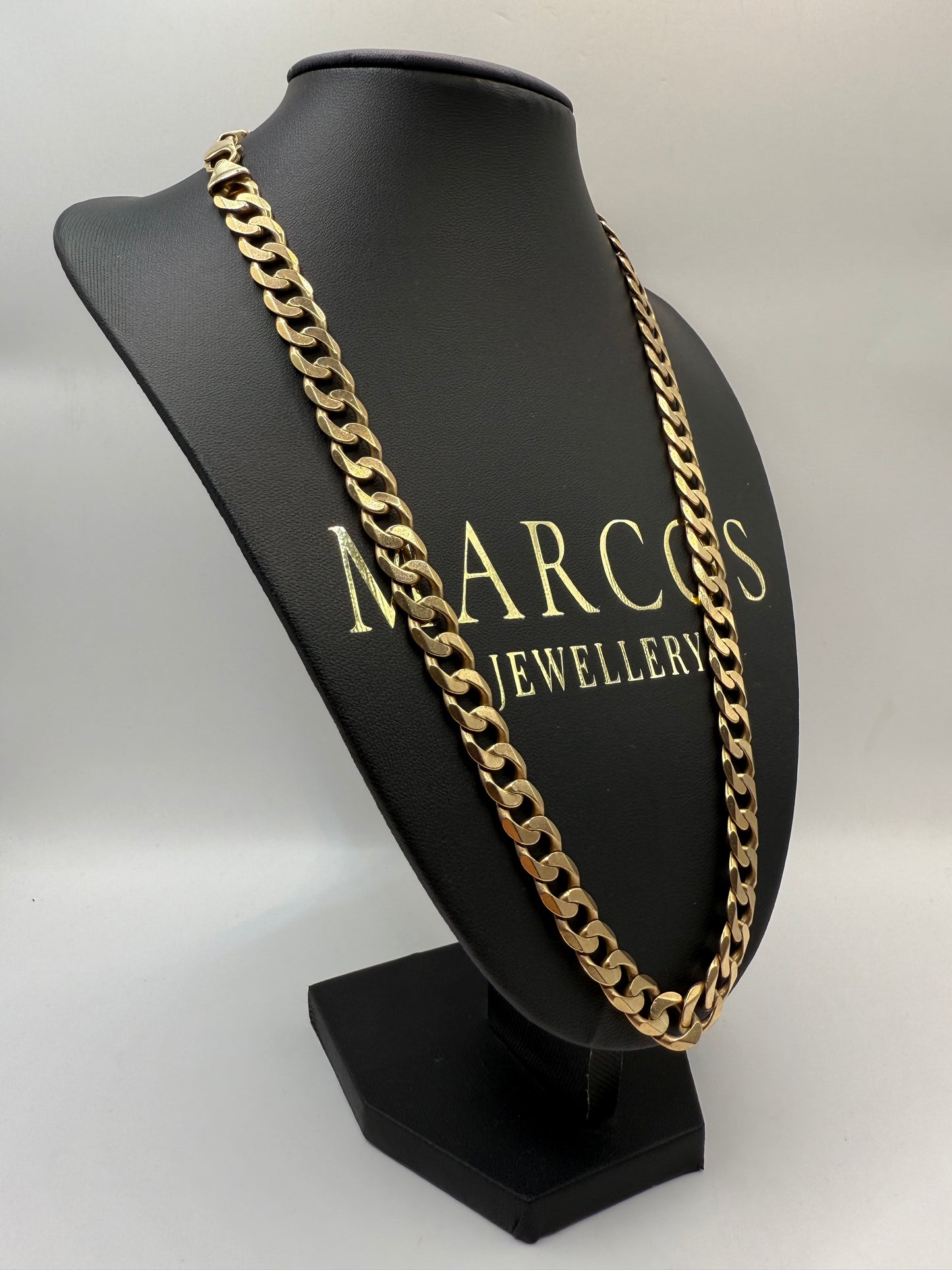 9ct Gold Curb Chain 22.75" 10mm 67.6g