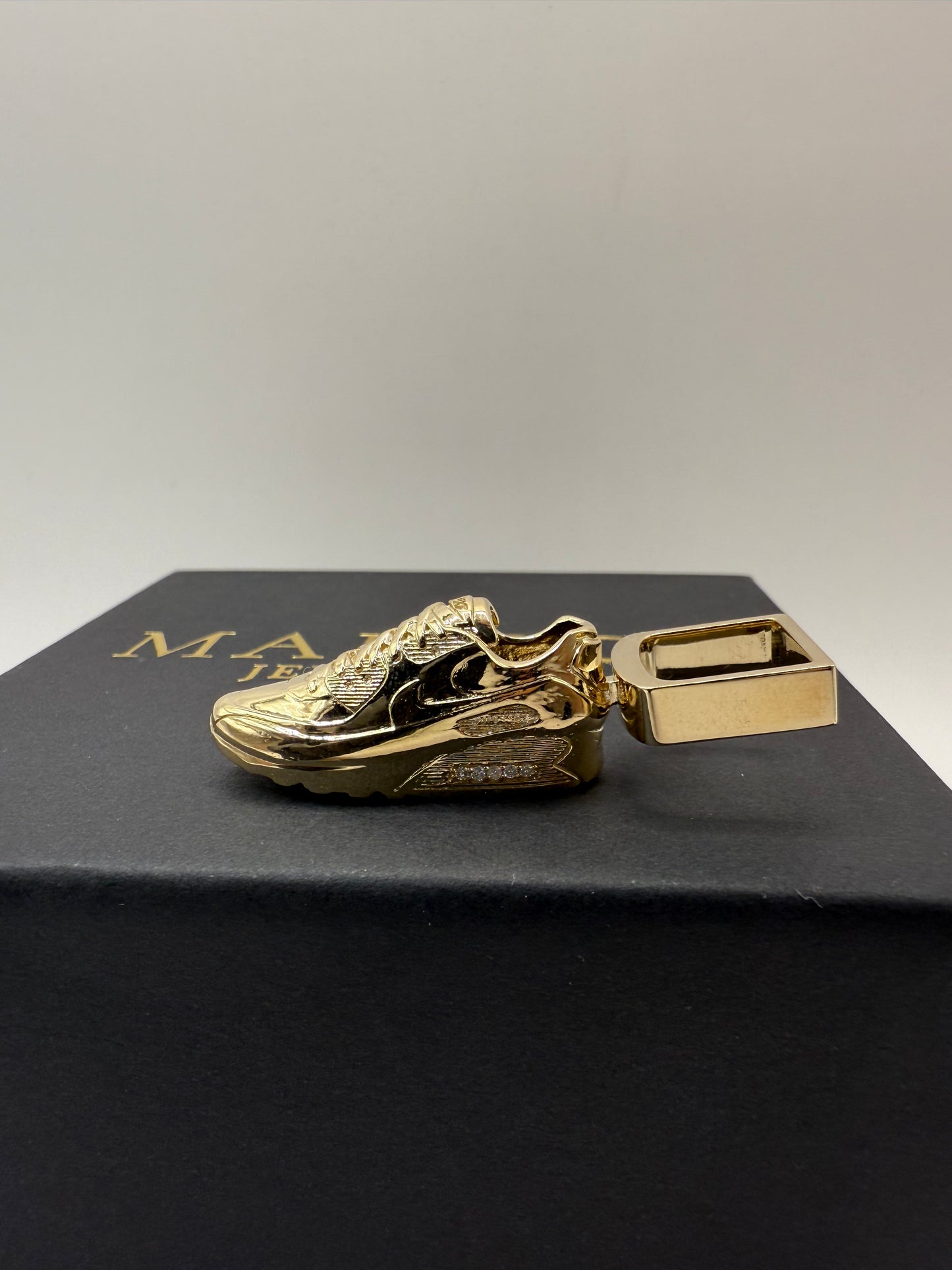 9ct Solid Gold Nike Shoe Pendant 1.9” 16.39g