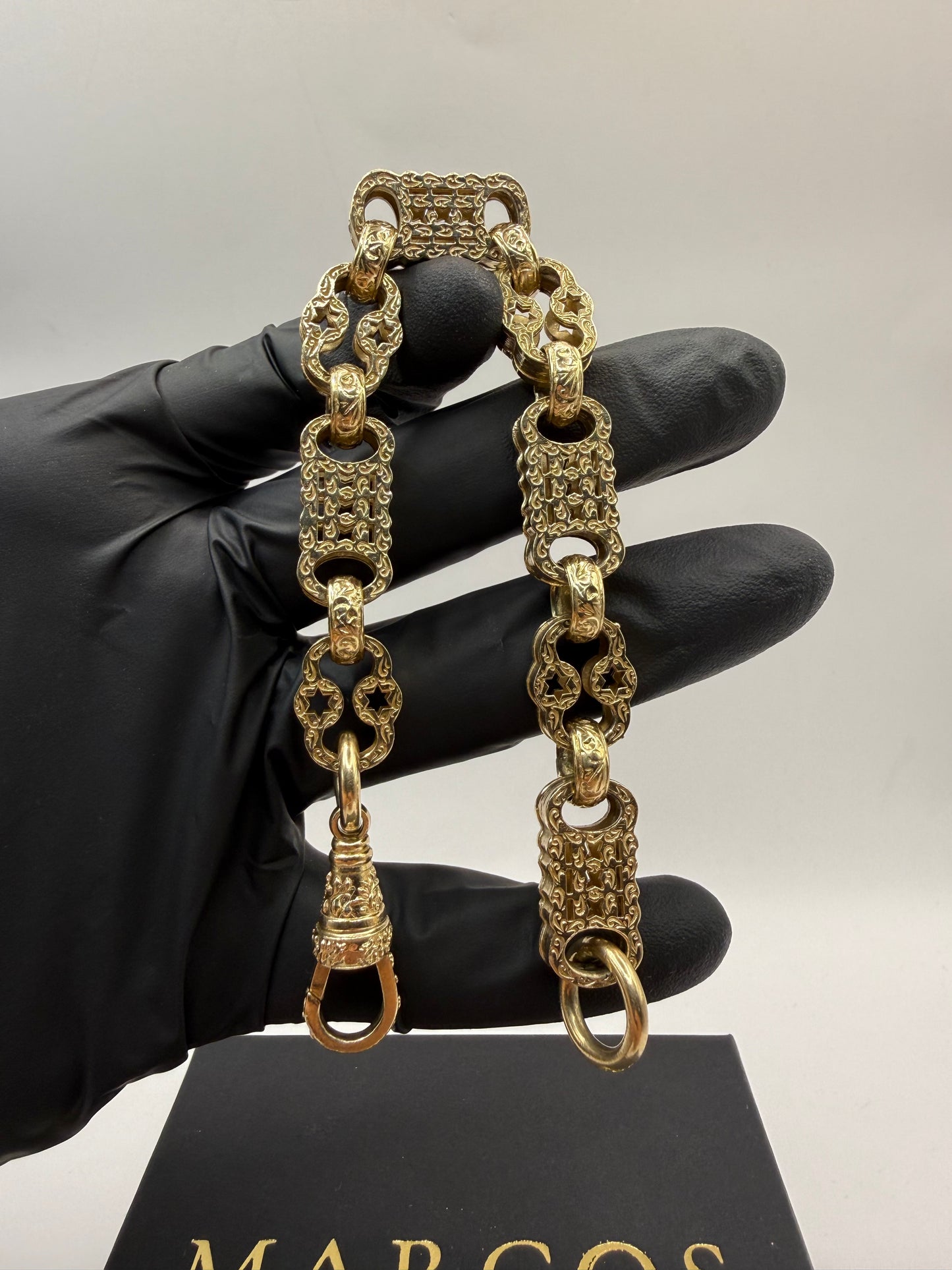 9ct Gold Stars & Bars Bracelet 9" 12mm 52.3g