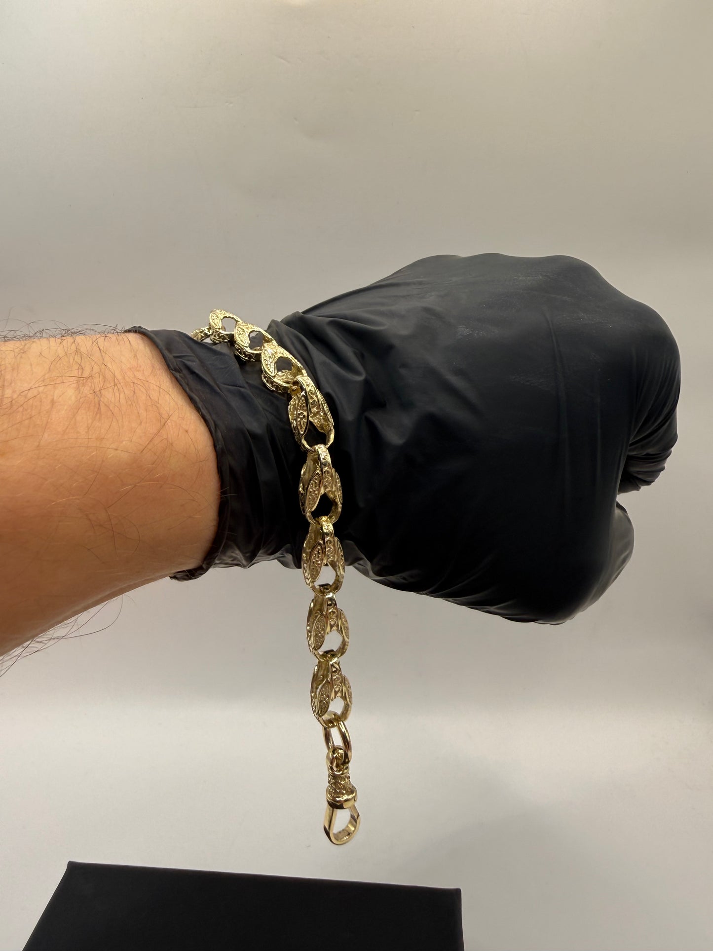 9ct Gold Tulip Bracelet 8.6" 8mm 21.6g