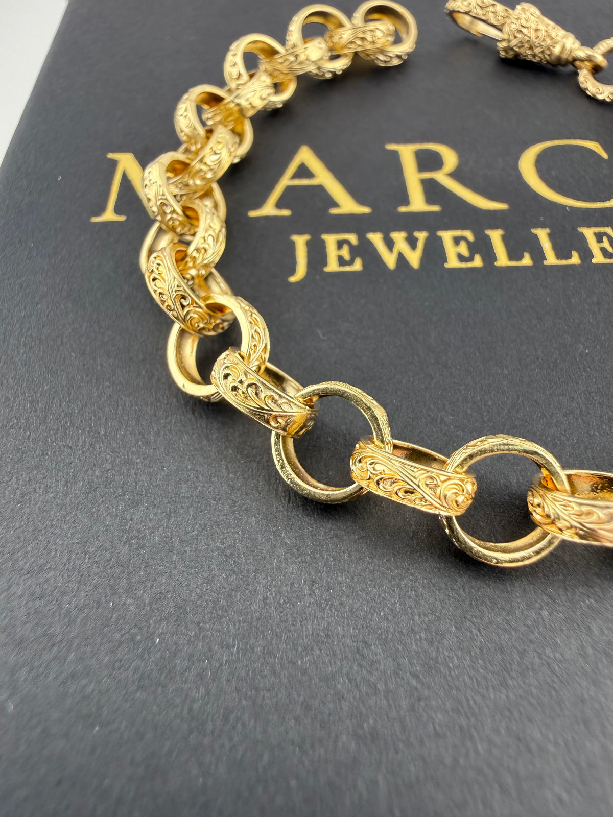 9ct Gold Belcher Bracelet 7.5" 8mm 12.4g