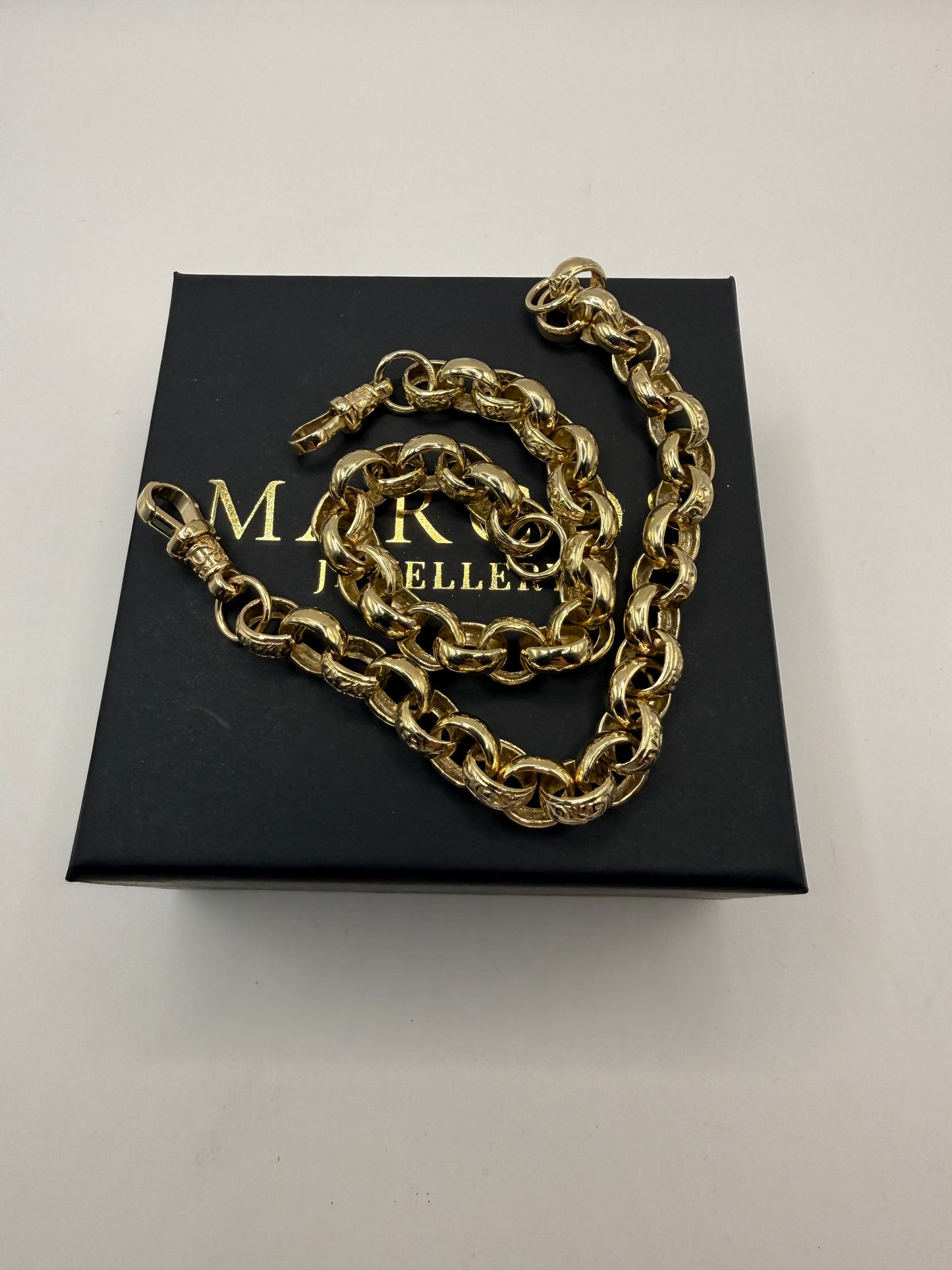 9ct Gold Belcher Bracelet 8.5" 10-11mm 24.3g