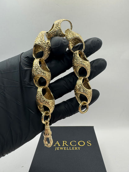 9ct Gold Acorn Bracelet